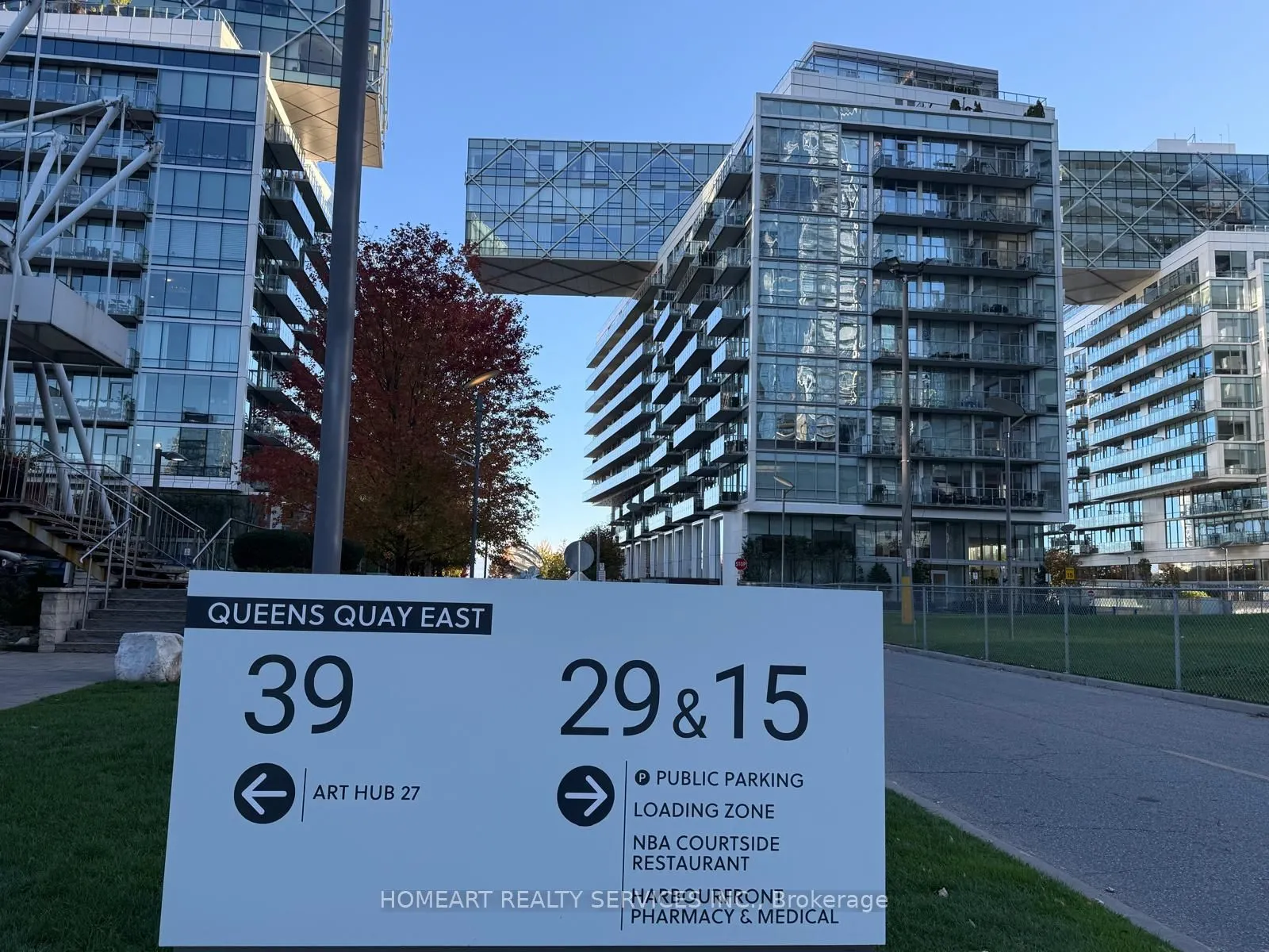 29 Queens Quay E, #1021