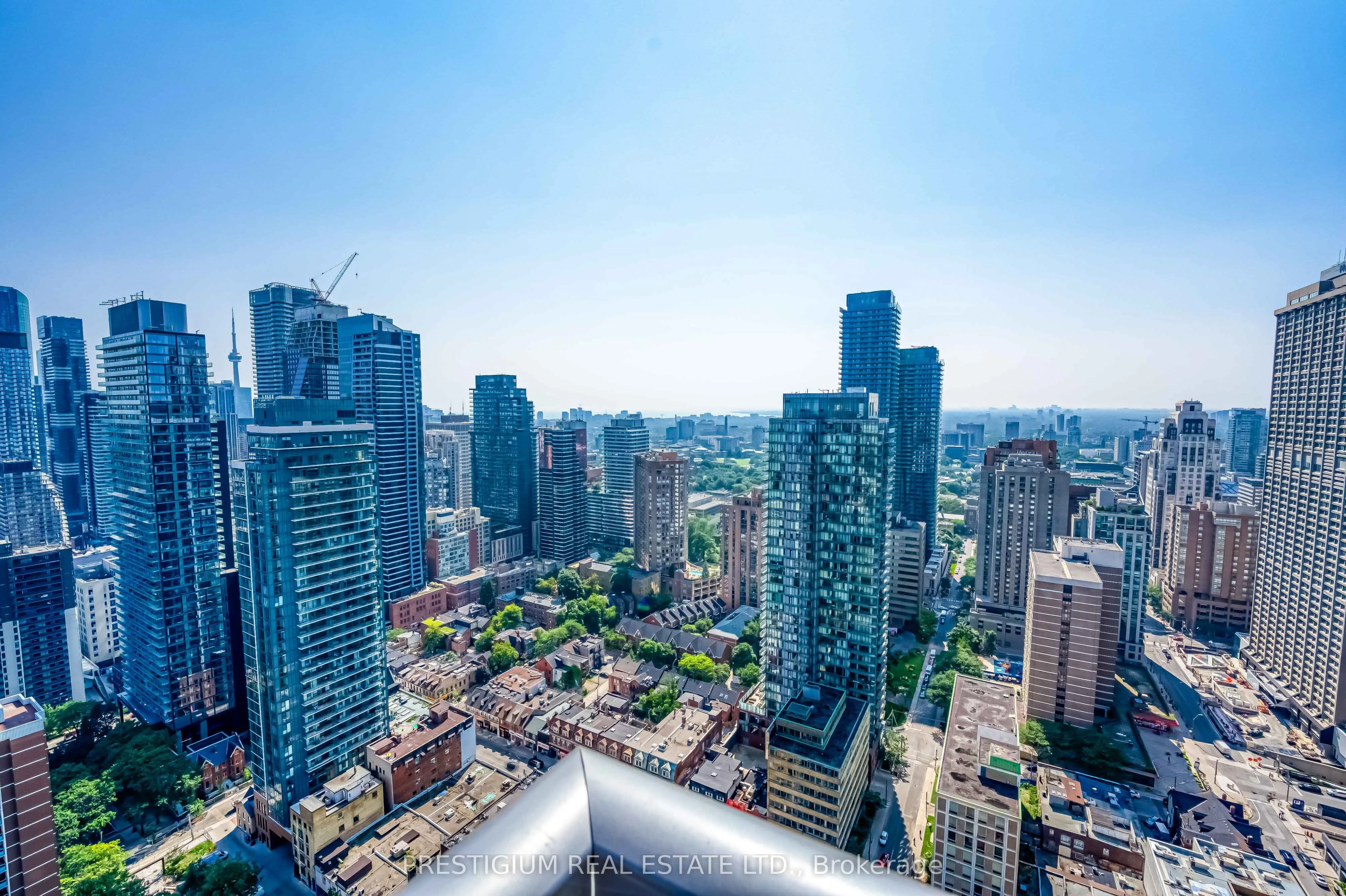 33 CHARLES Street E, #3704