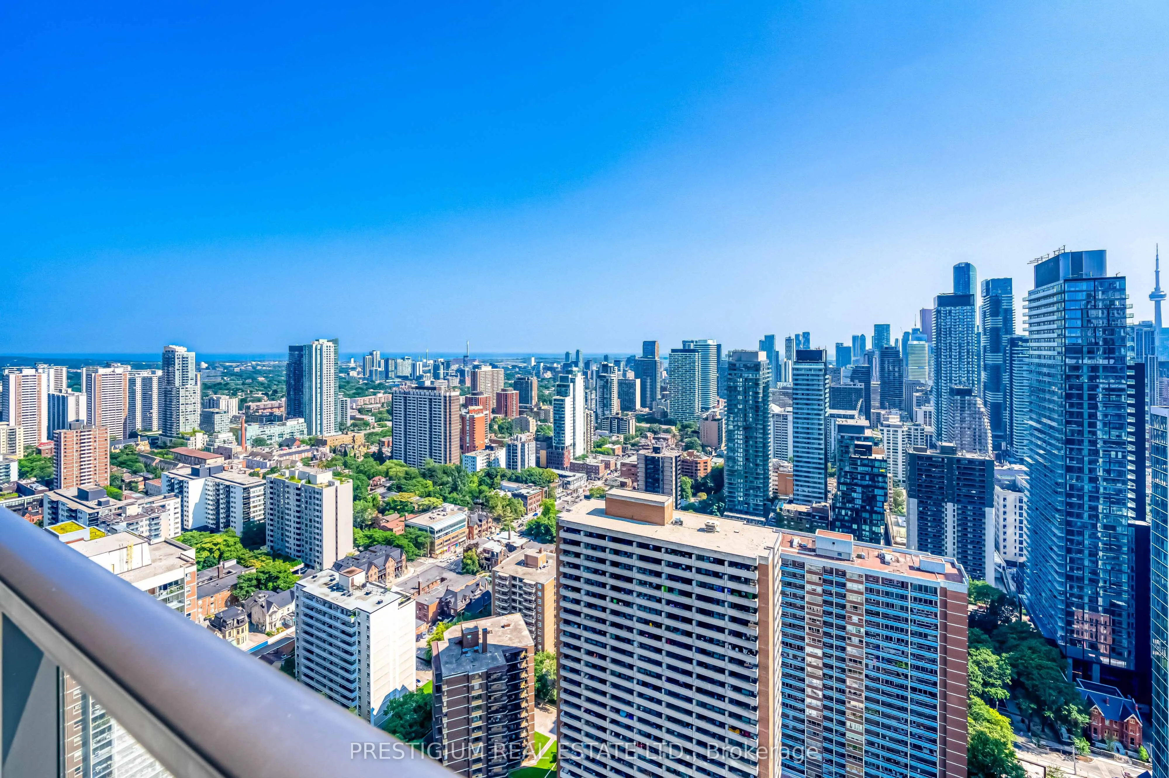 33 CHARLES Street E, #3704