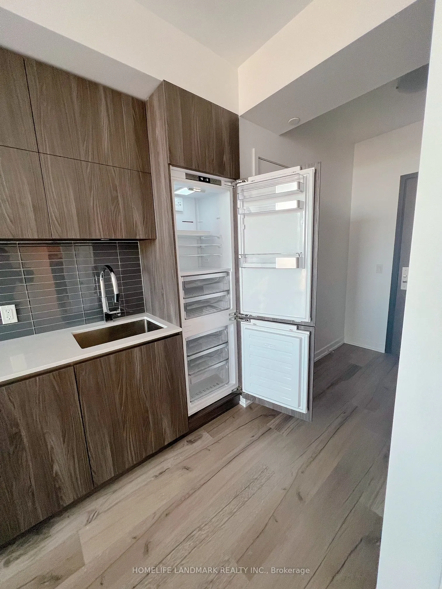 1 Yorkville Avenue, #4710