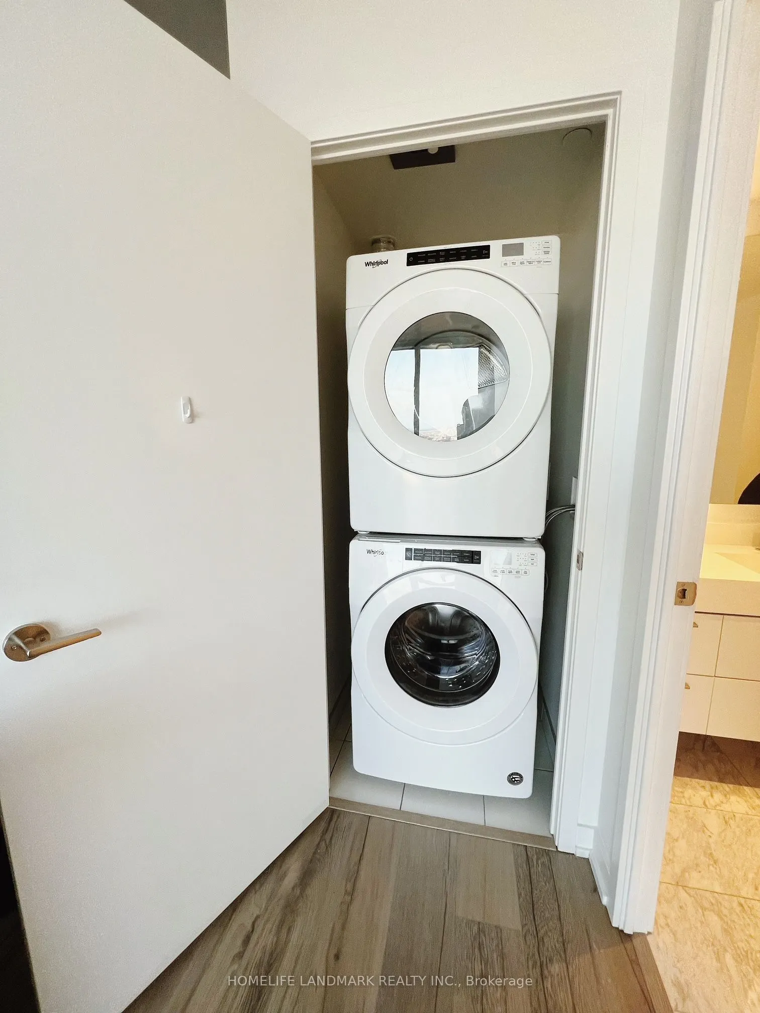 1 Yorkville Avenue, #4710