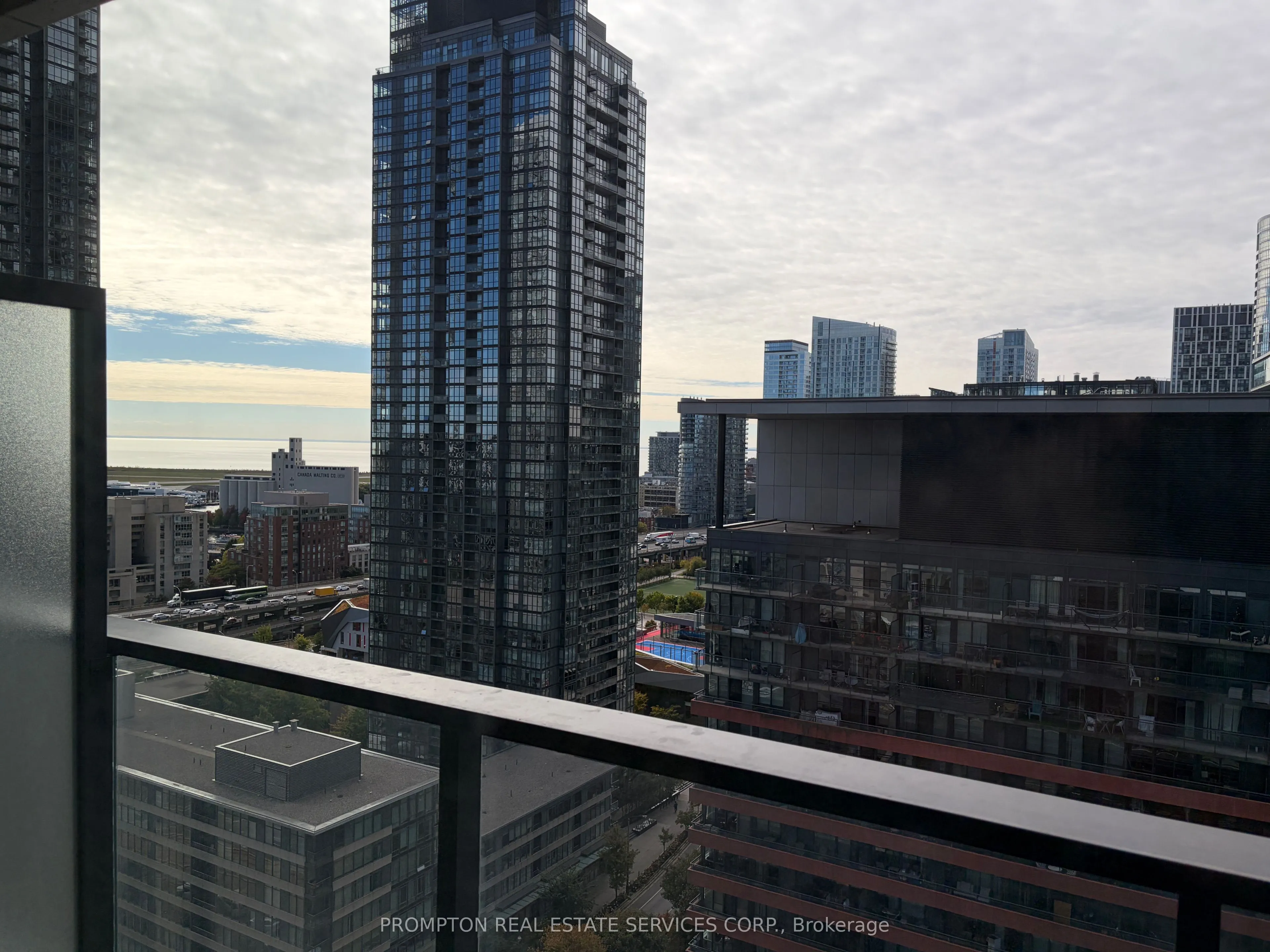 3 CONCORD CITYPLACE Way, #2002