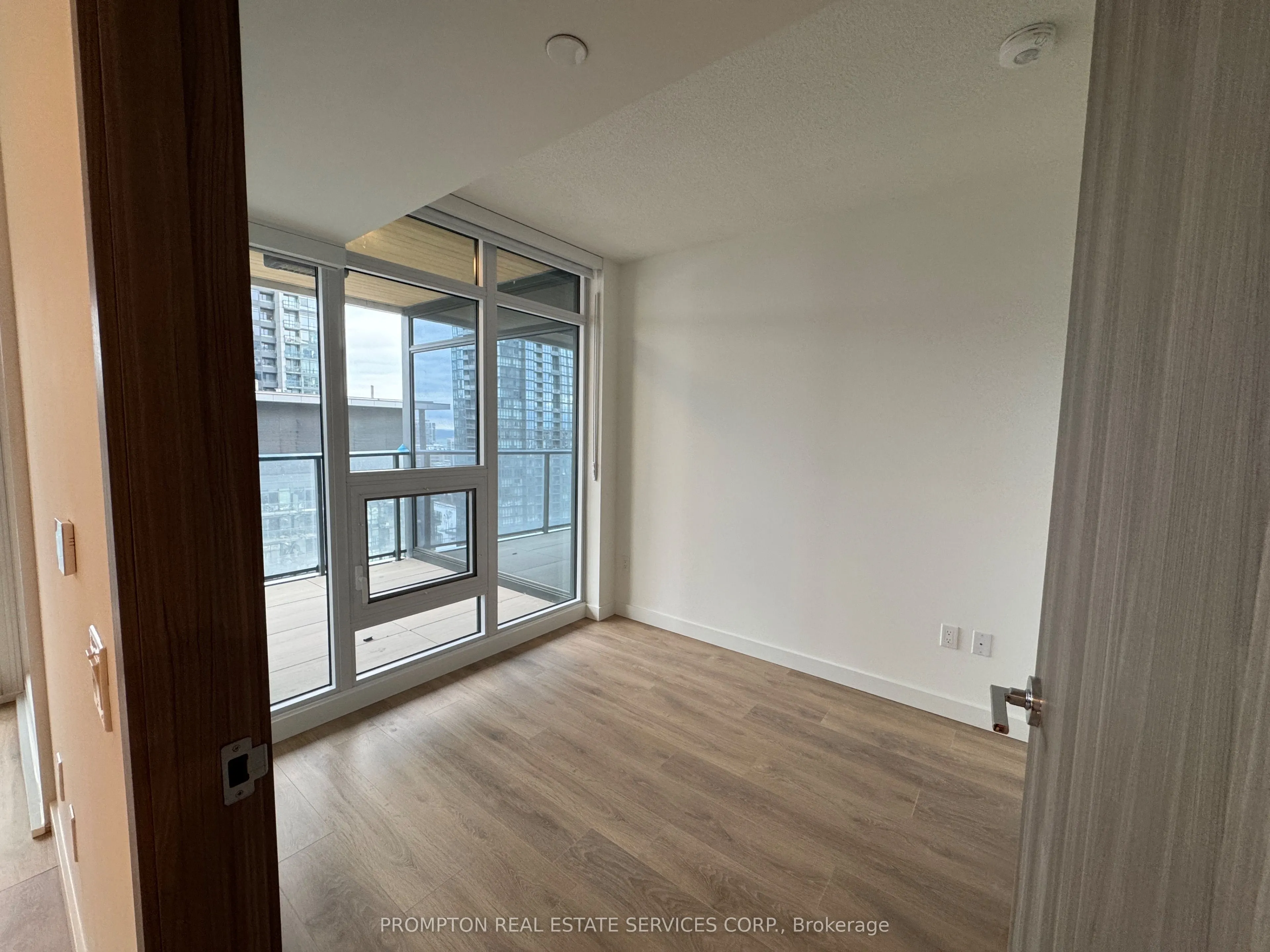 3 CONCORD CITYPLACE Way, #2002