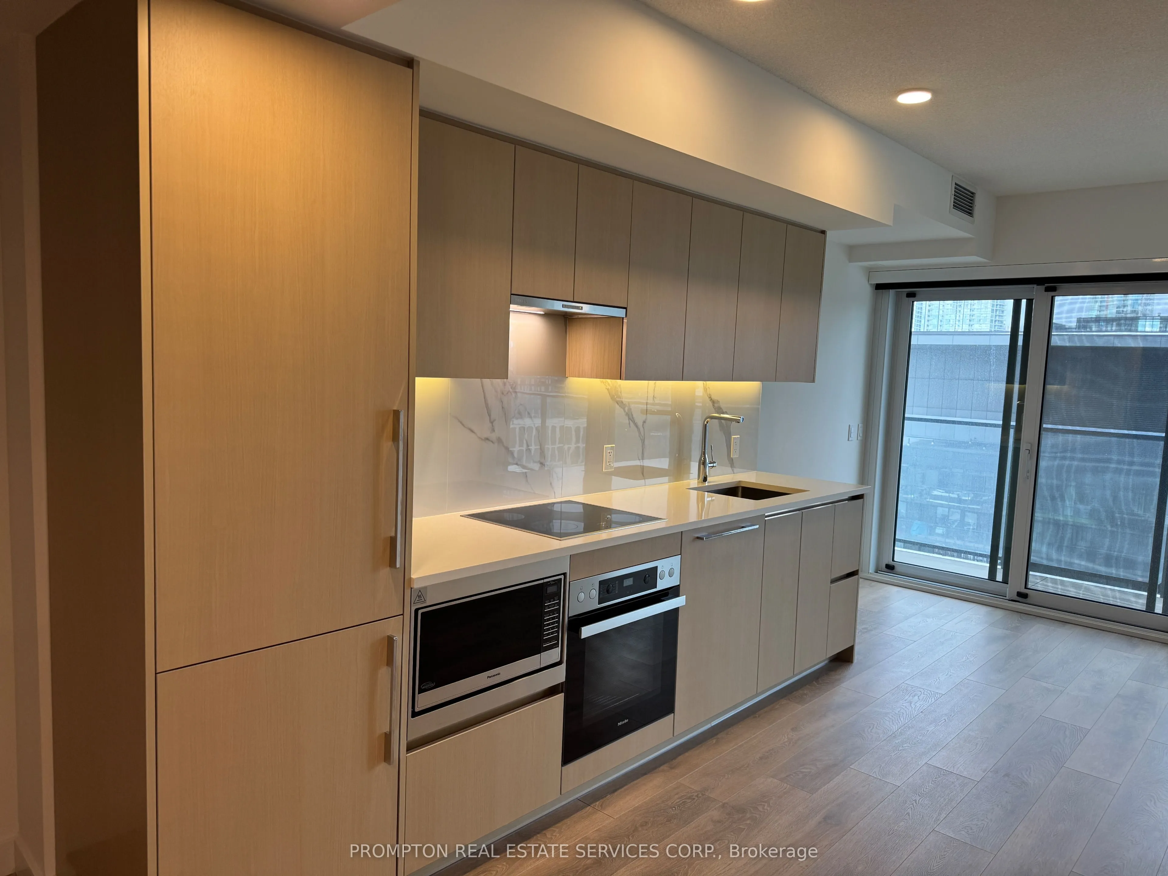 3 CONCORD CITYPLACE Way, #2002