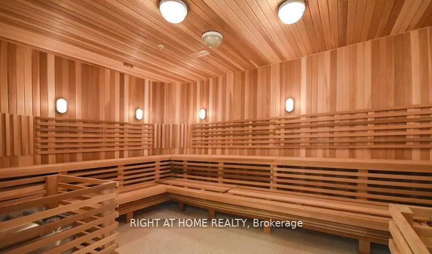 12 York Street, #4702