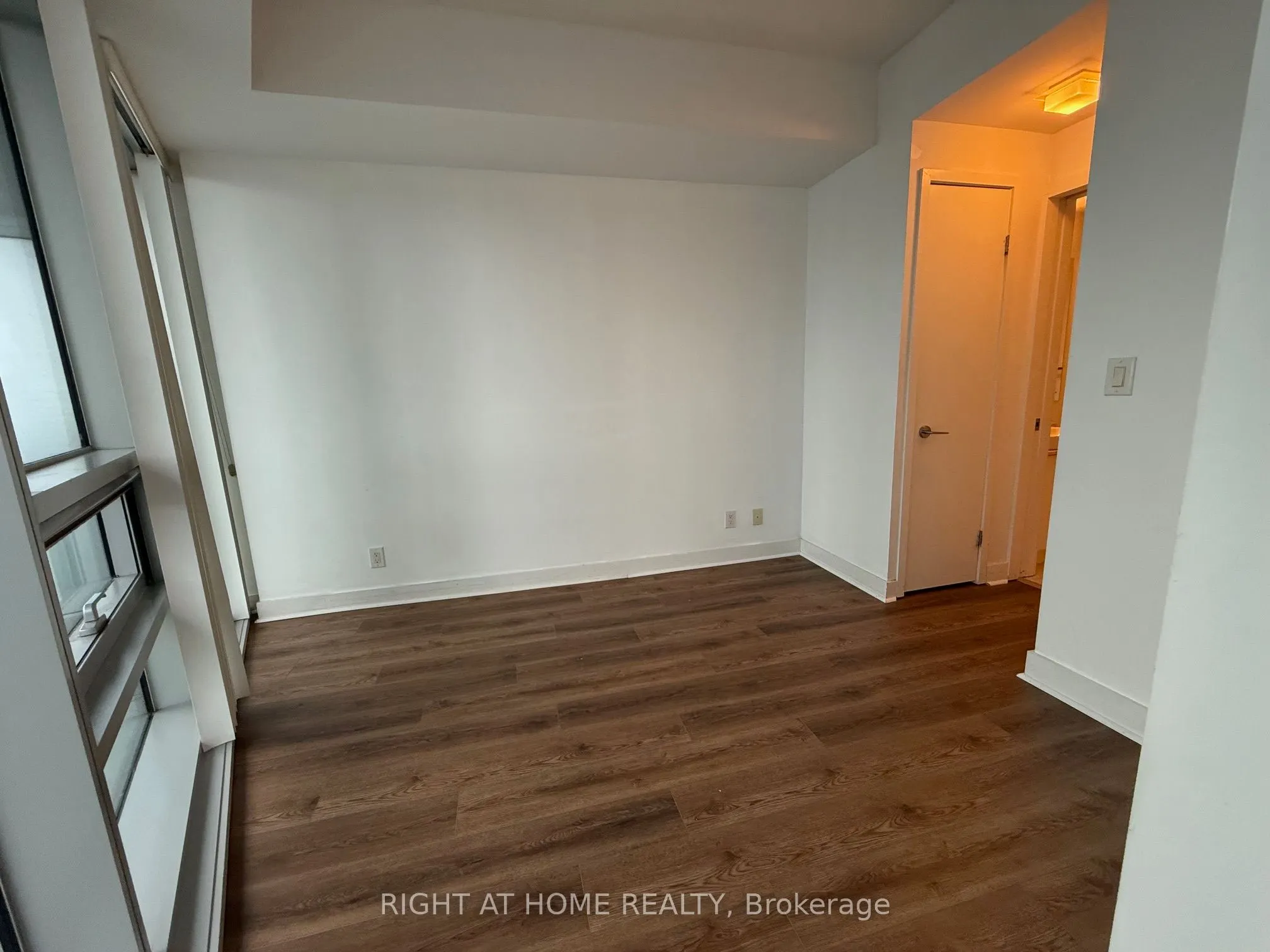 12 York Street, #4702