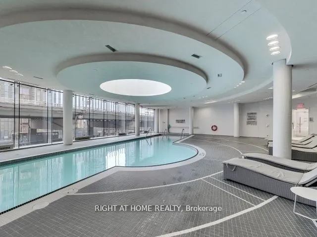 12 York Street, #4702