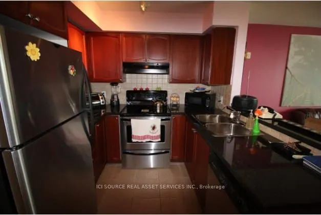 3840 Bathurst Street, #408