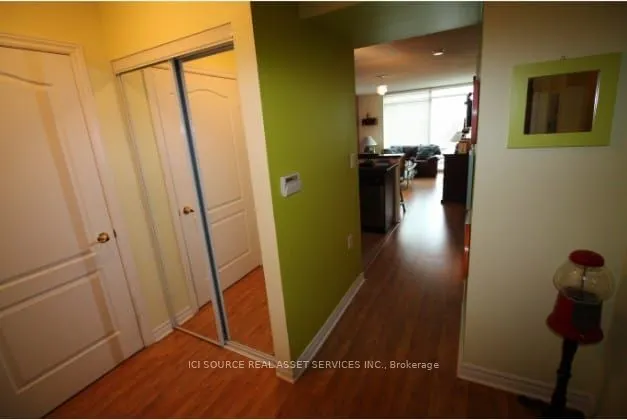 3840 Bathurst Street, #408