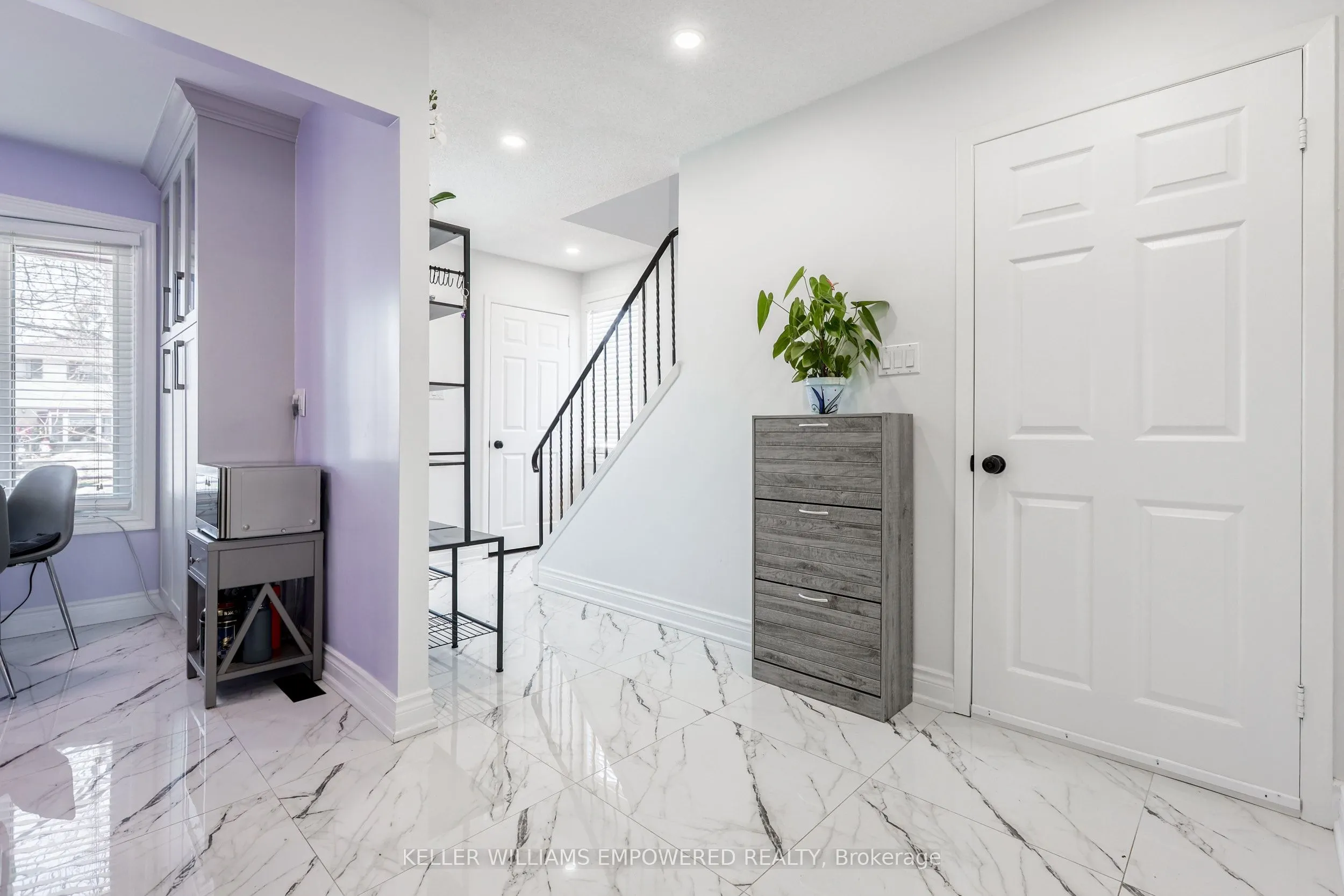 199 Hollyberry Trail