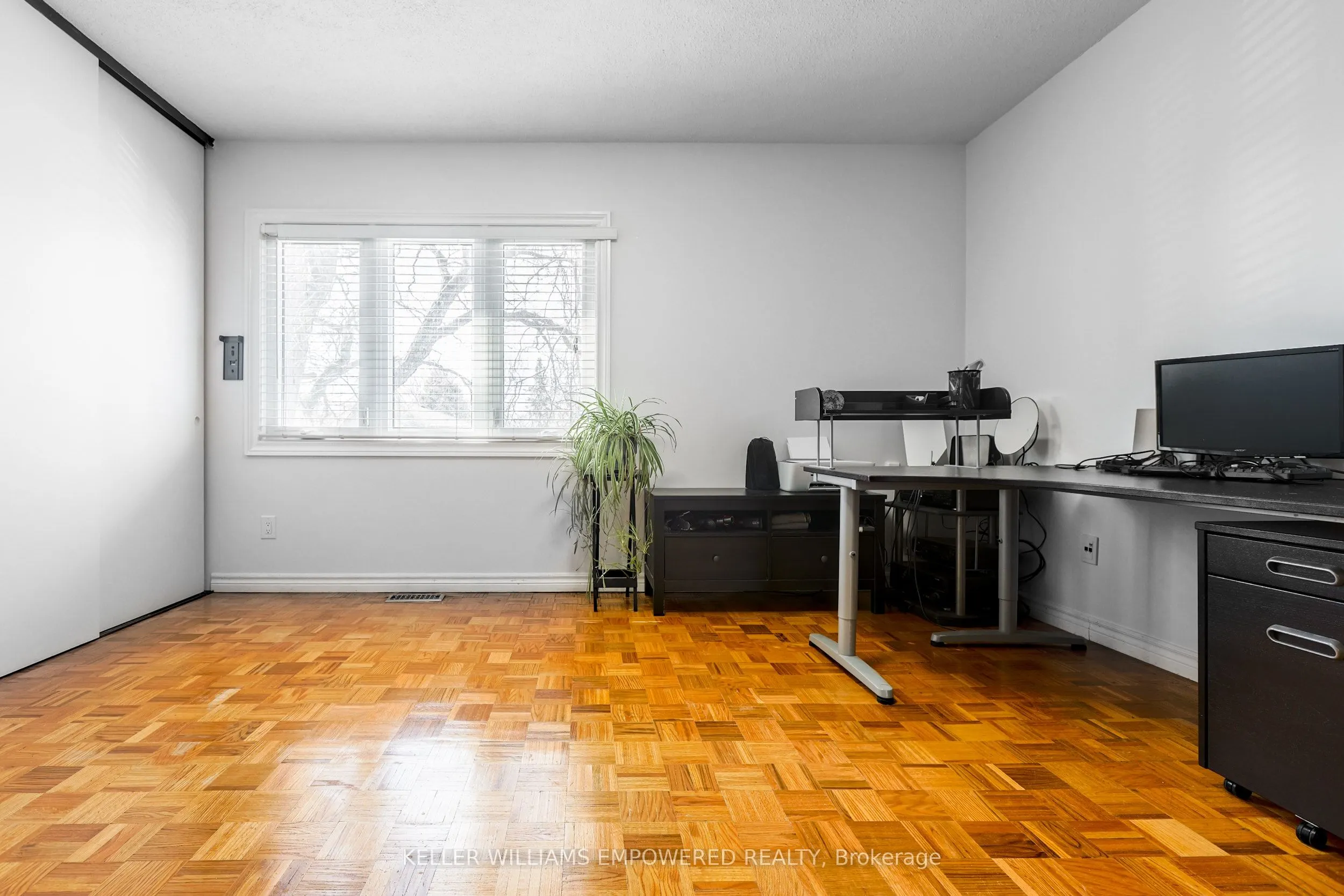 199 Hollyberry Trail