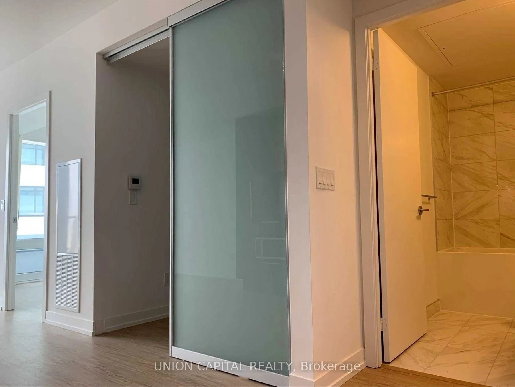 85 Wood Street, #3918