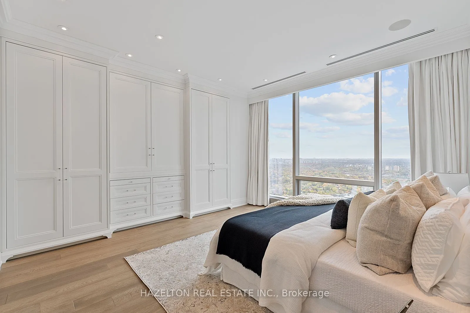 50 Yorkville Avenue, #4802