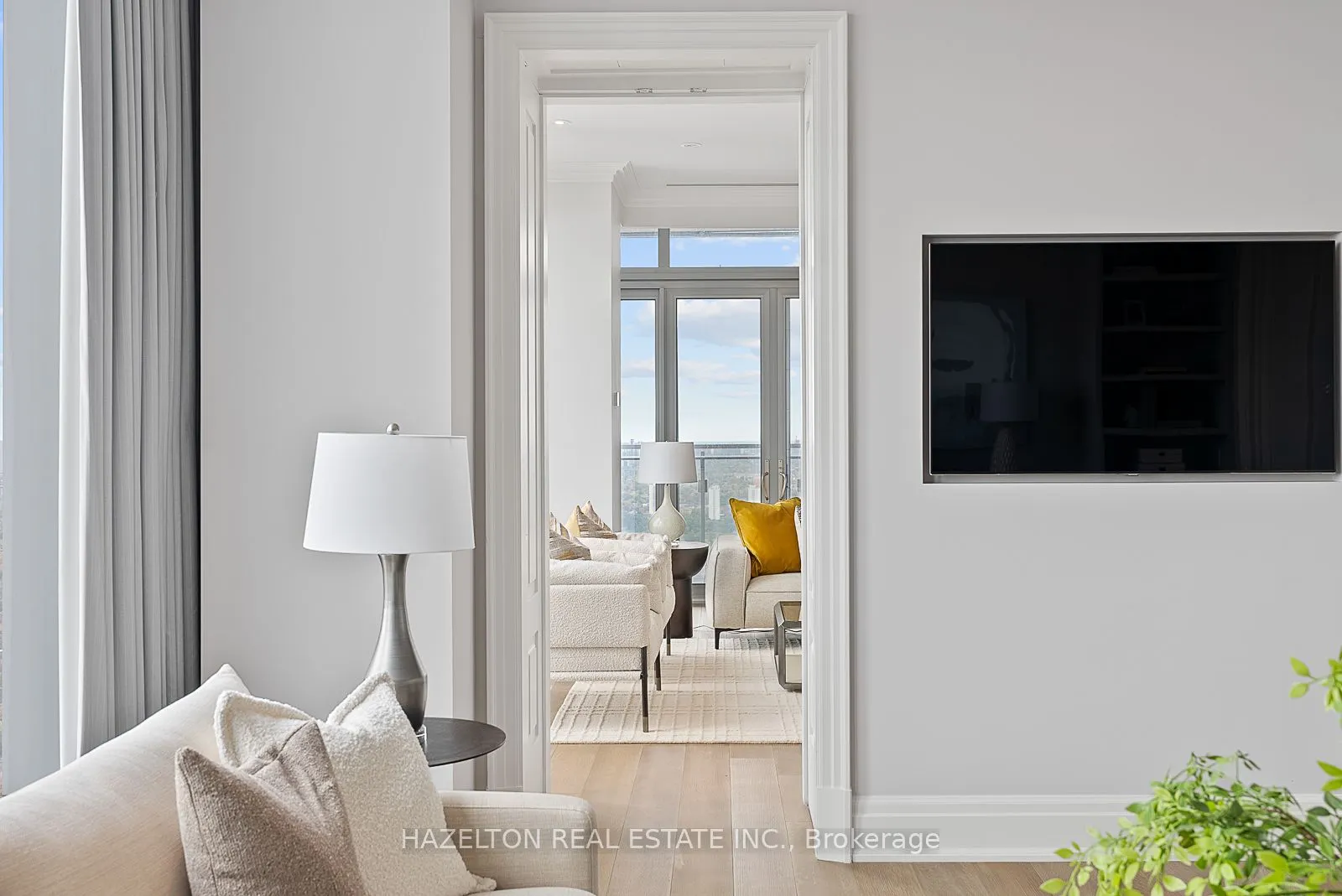 50 Yorkville Avenue, #4802