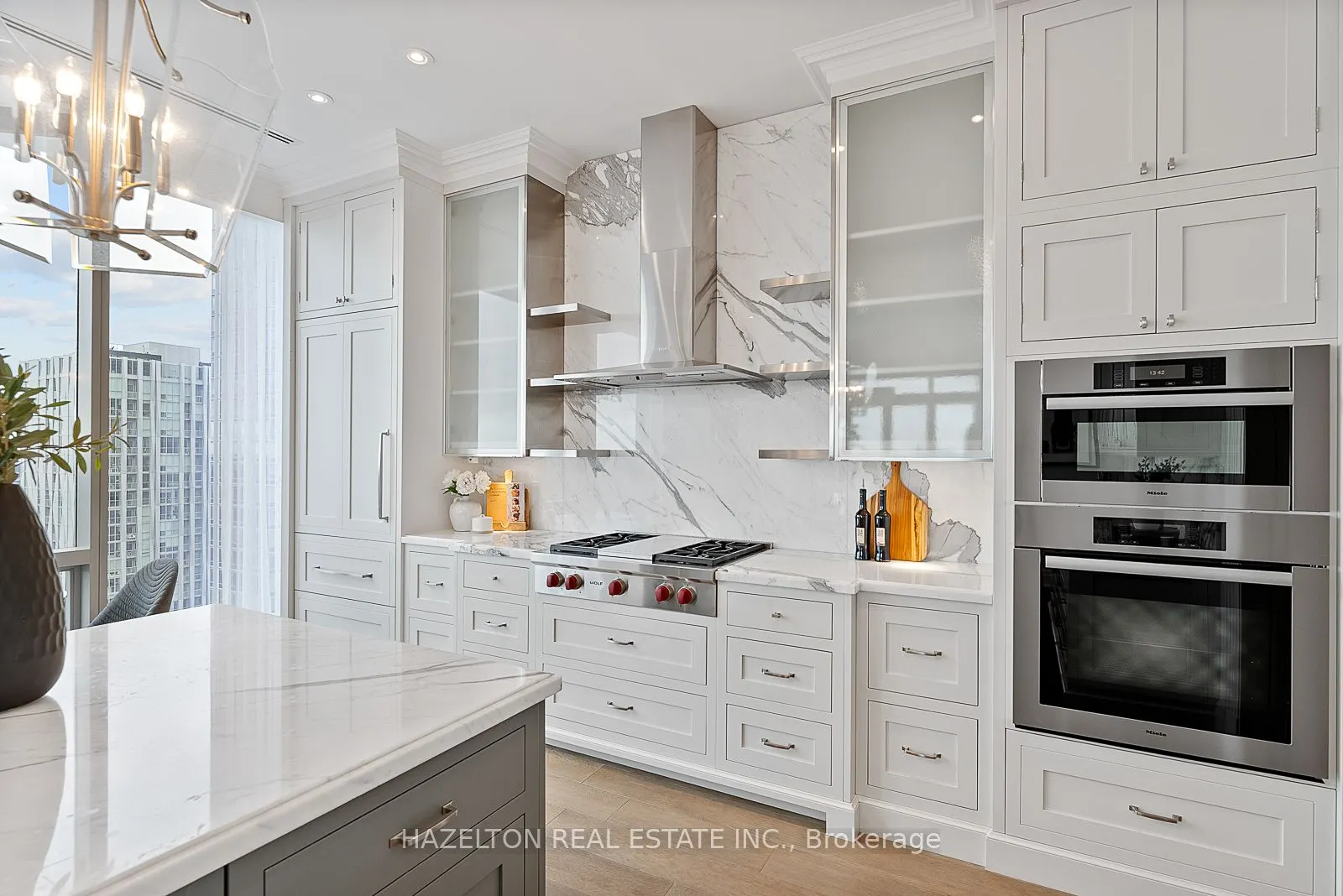 50 Yorkville Avenue, #4802