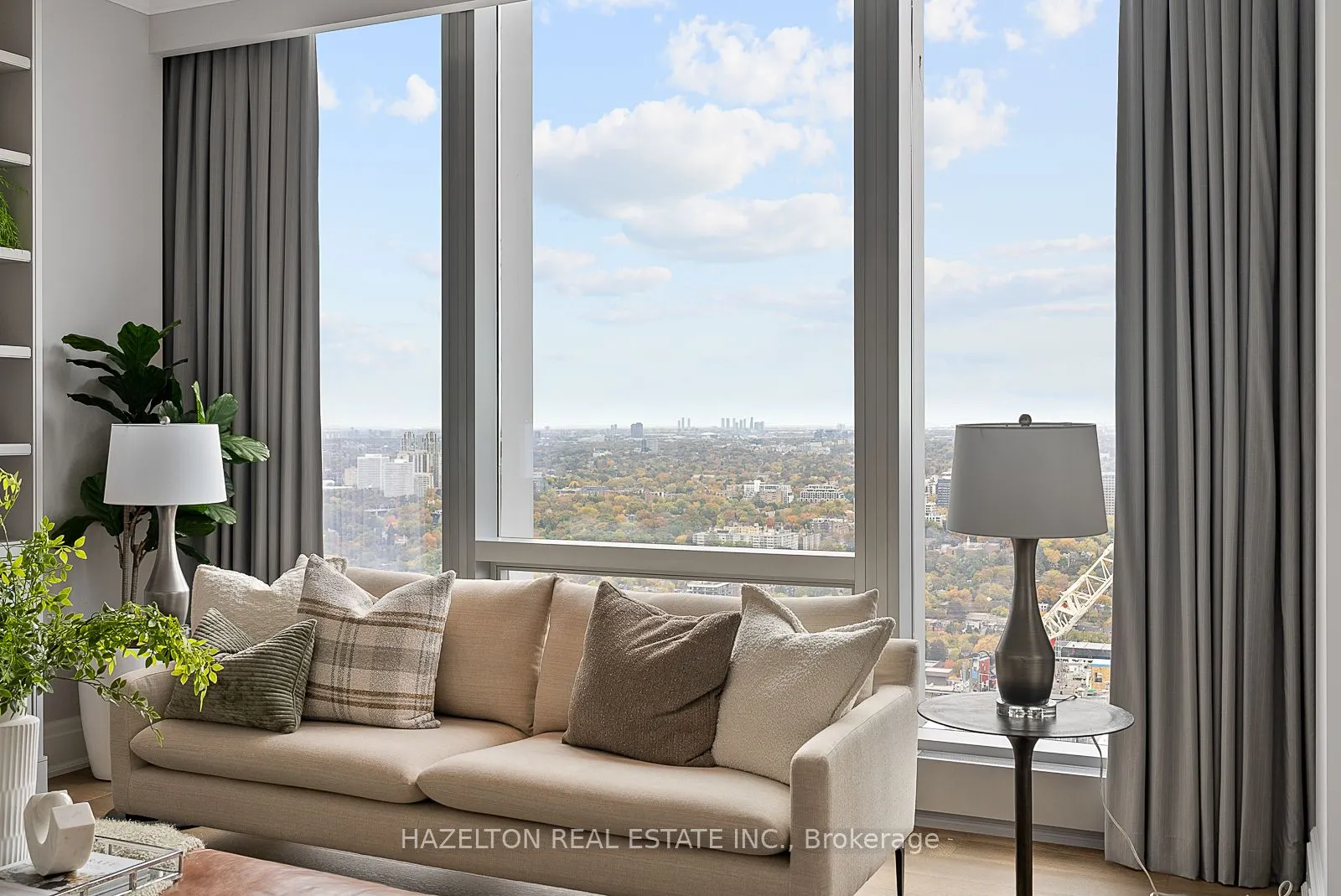 50 Yorkville Avenue, #4802