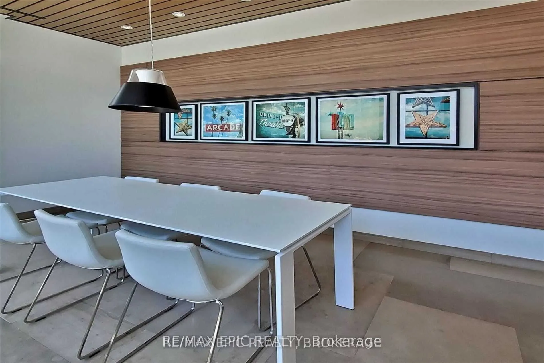 75 St Nicholas Street, #2703