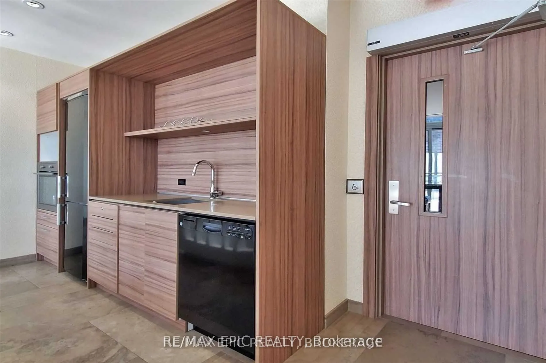 75 St Nicholas Street, #2703