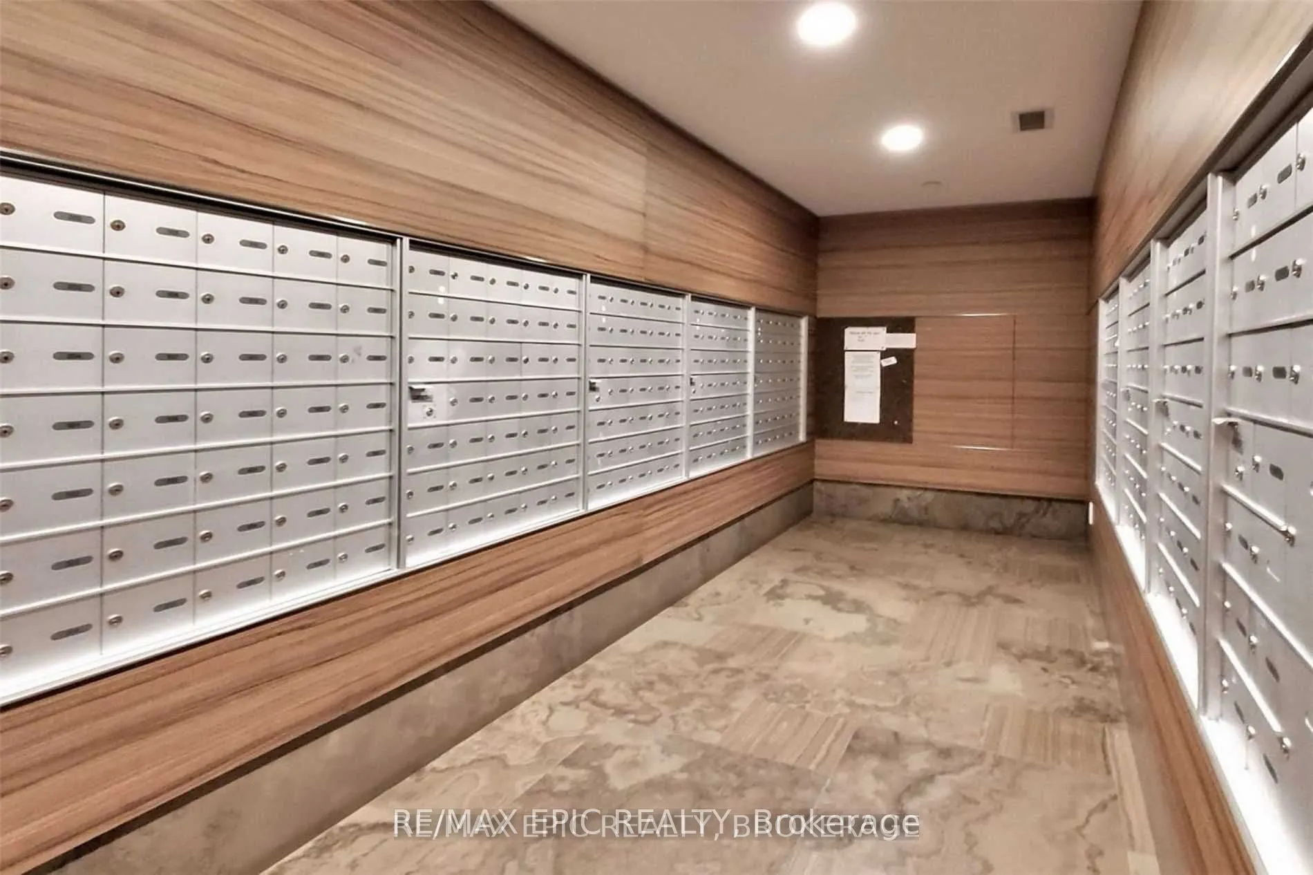 75 St Nicholas Street, #2703