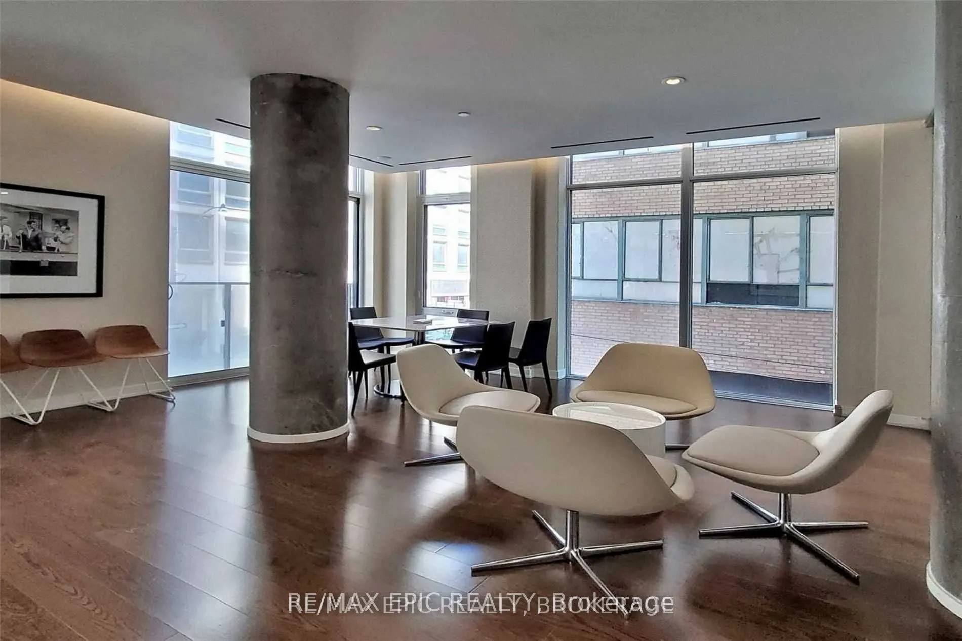 75 St Nicholas Street, #2703