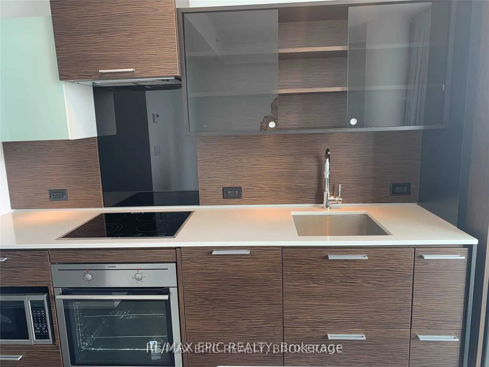 75 St Nicholas Street, #2703