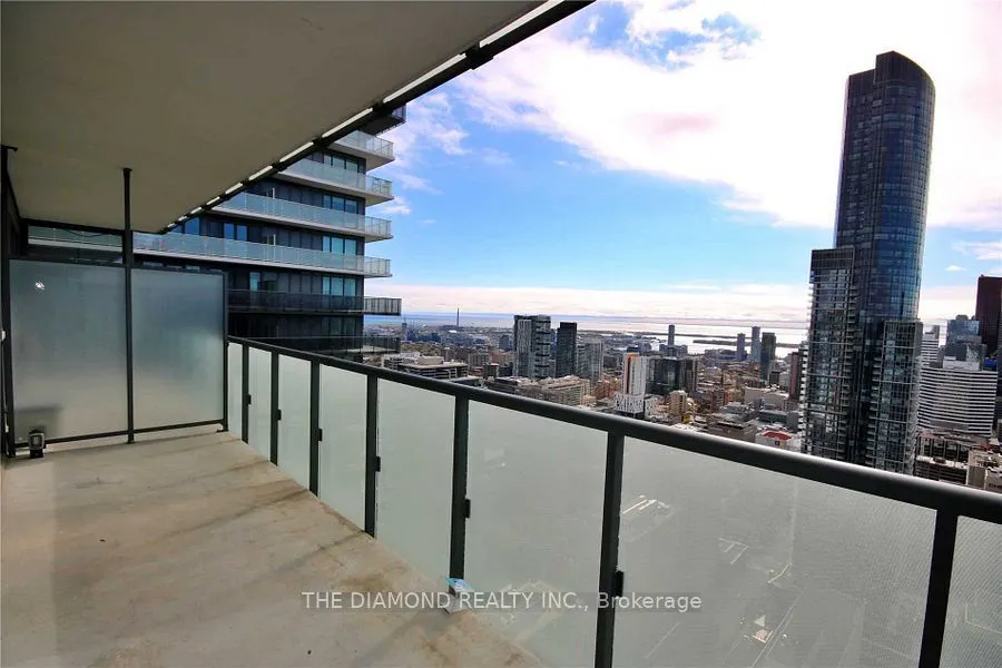 15 Grenville Street, #4710