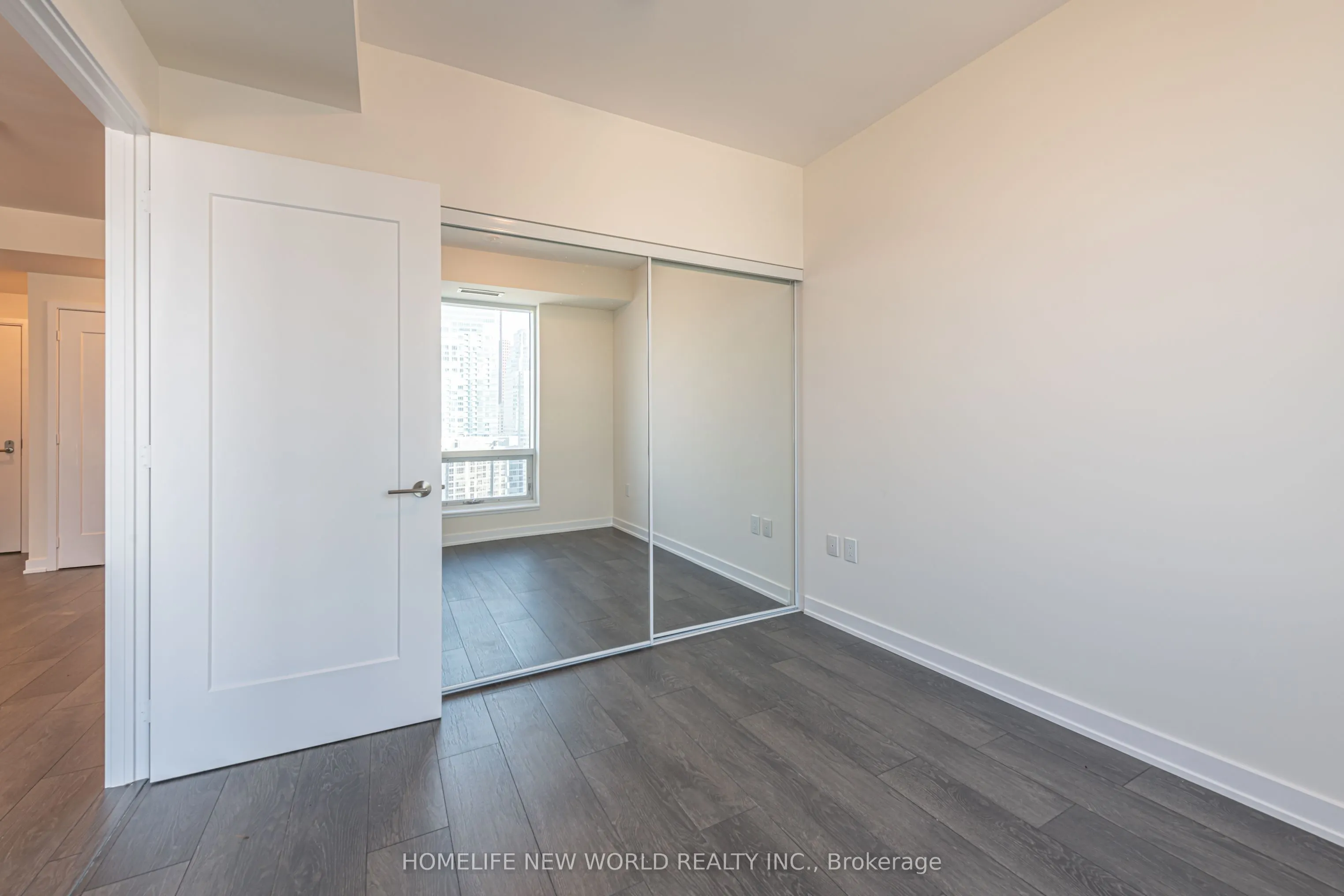 28 Freeland Street, #3906