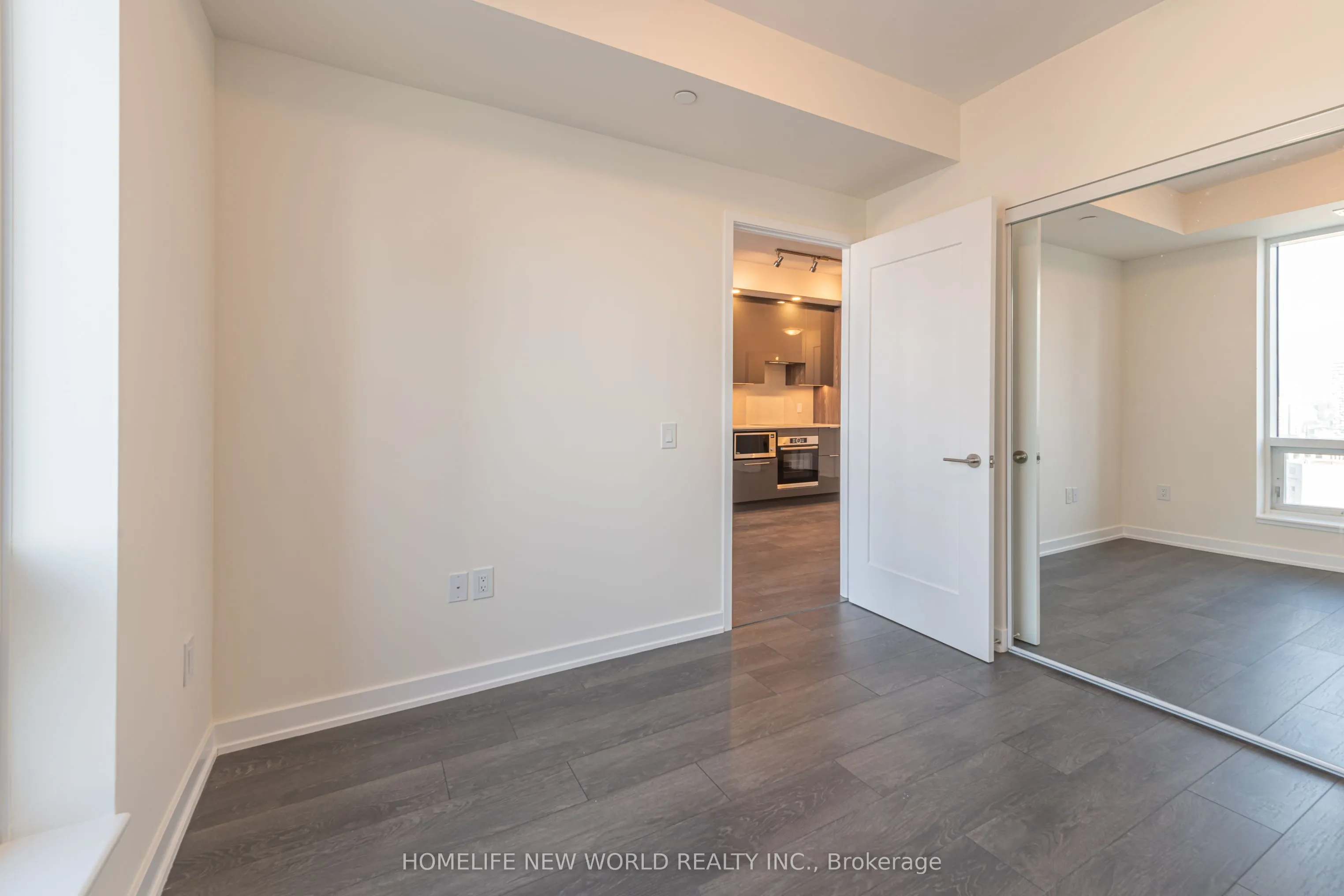 28 Freeland Street, #3906