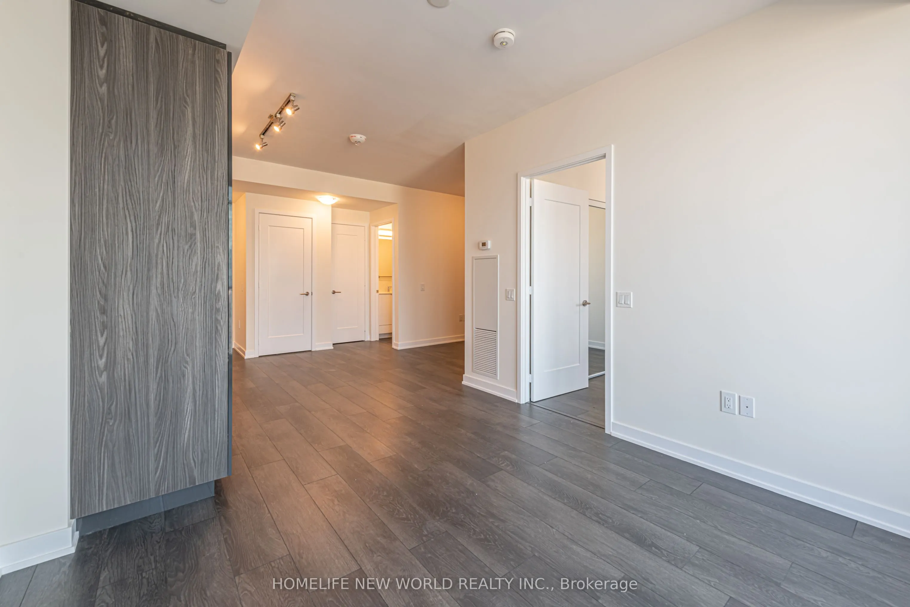 28 Freeland Street, #3906