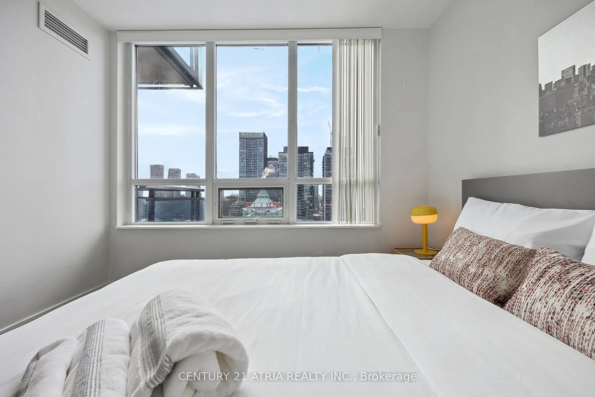 28 Linden Street, #2708