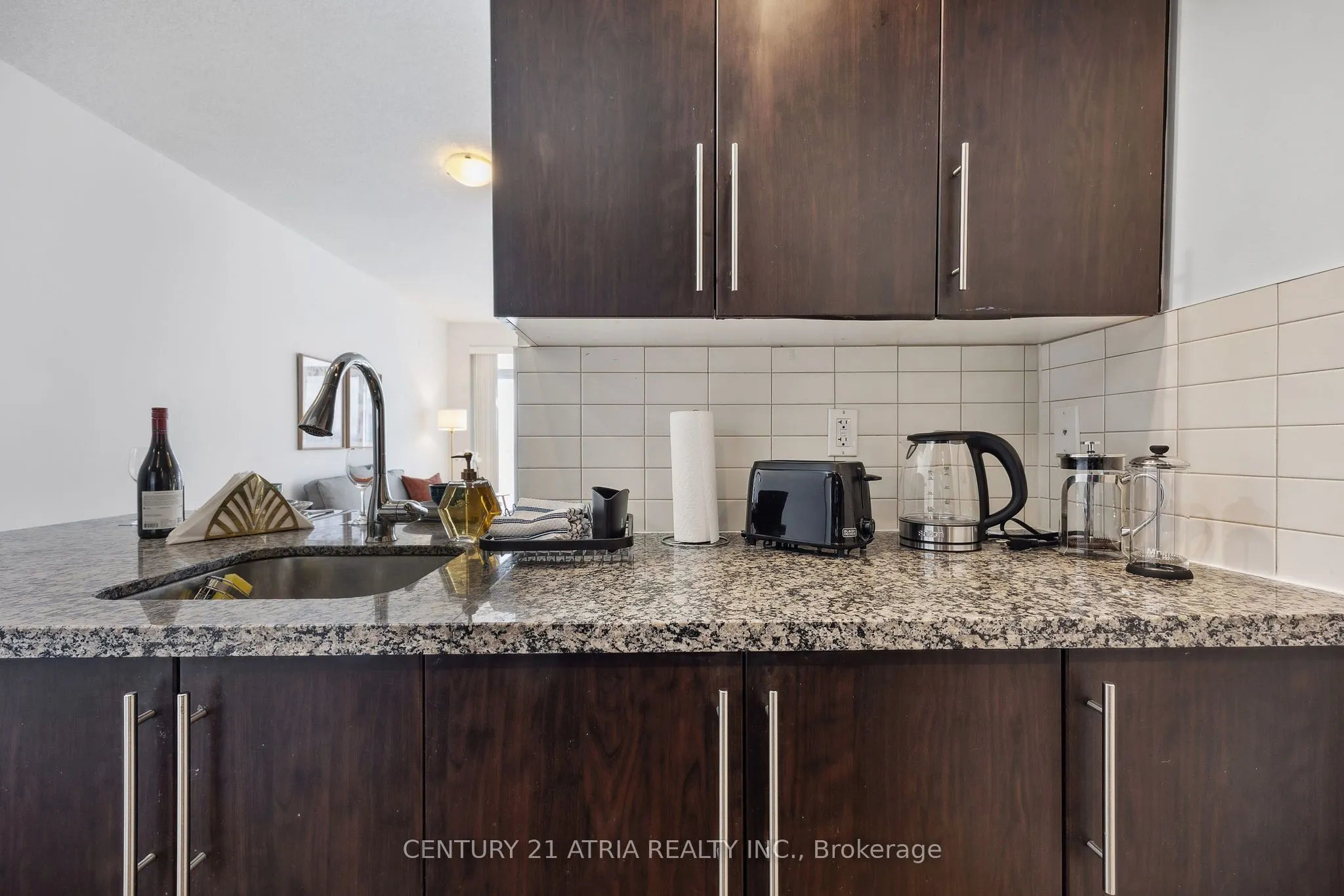 28 Linden Street, #2708