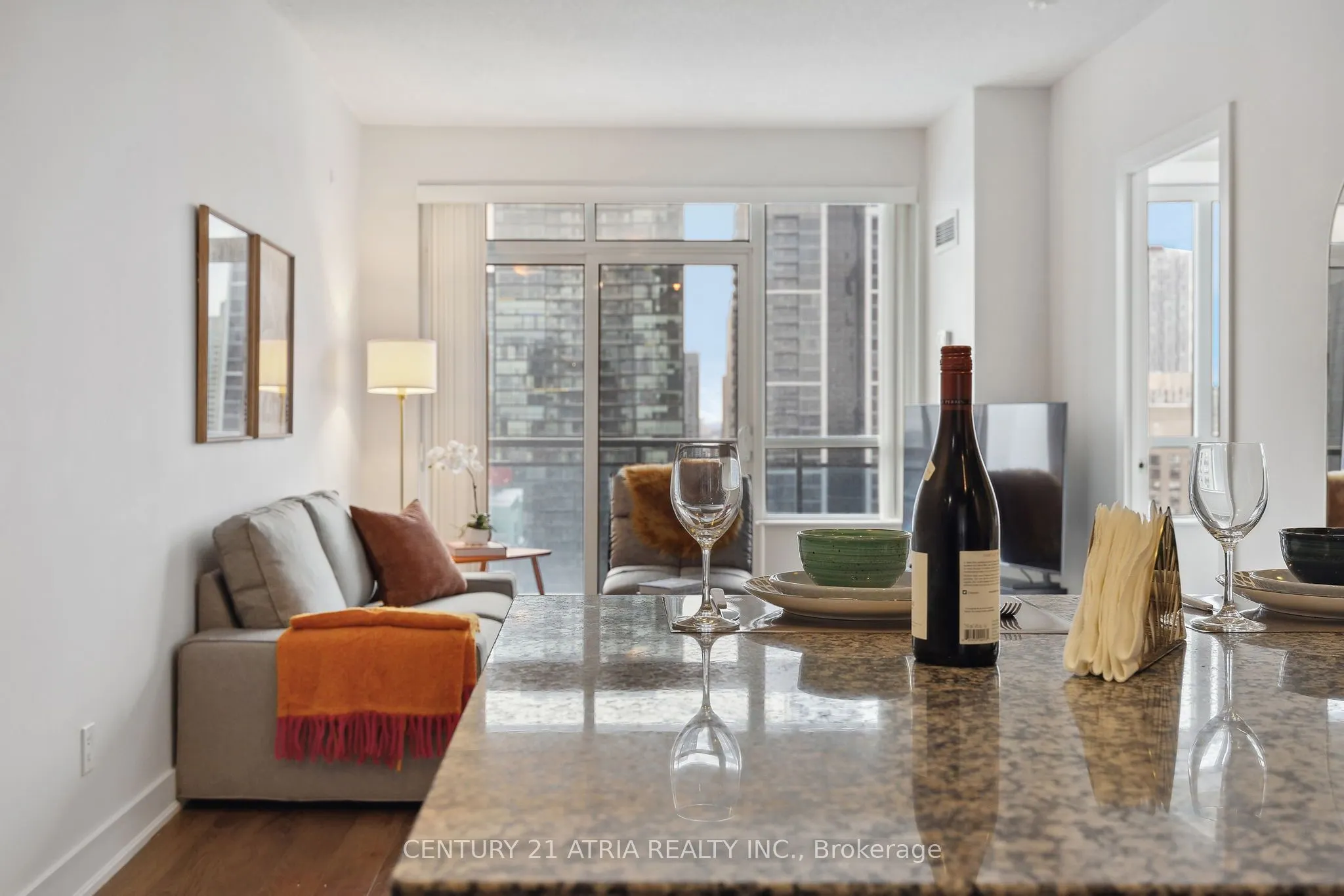 28 Linden Street, #2708