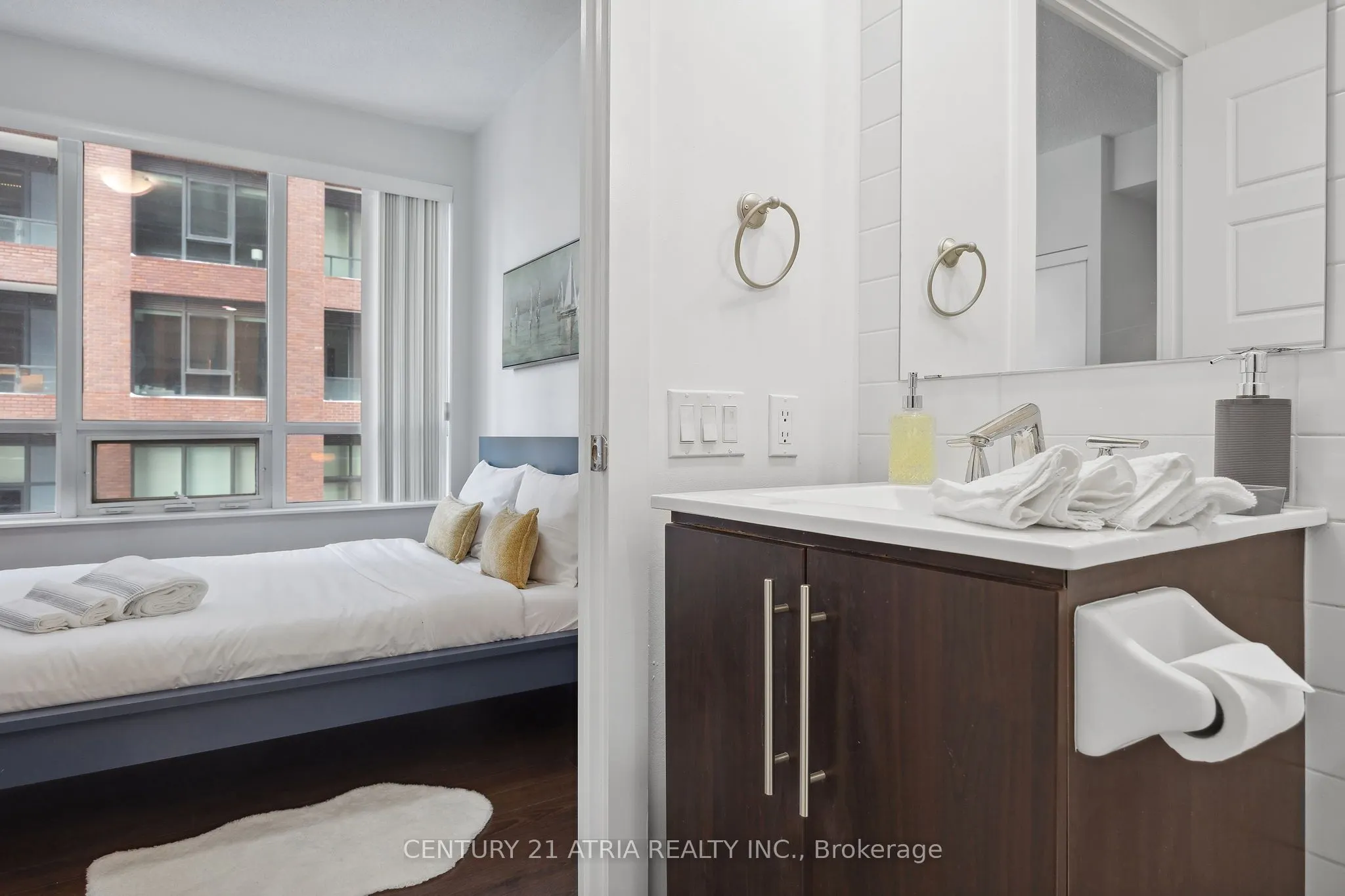 28 Linden Street, #2708