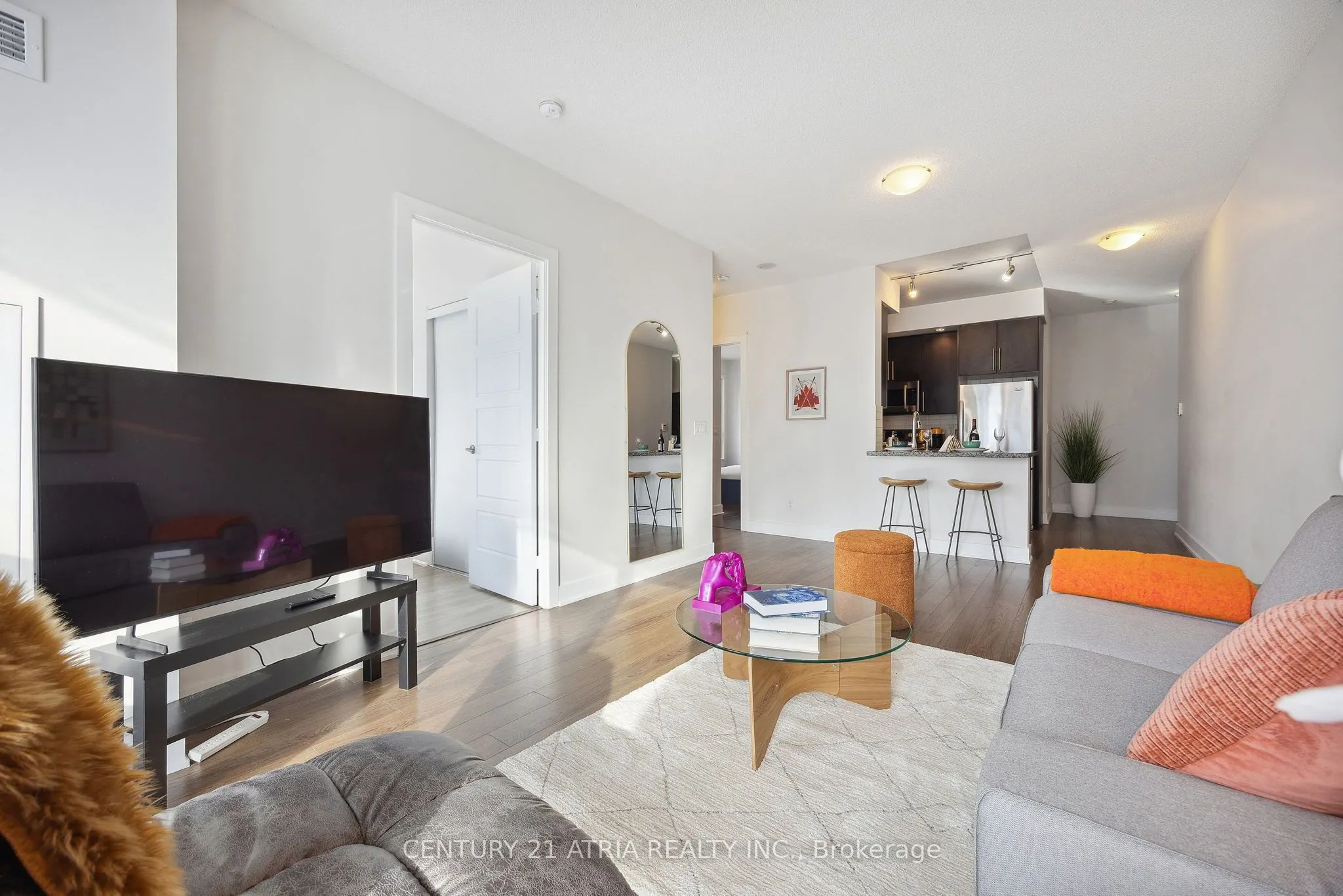 28 Linden Street, #2708