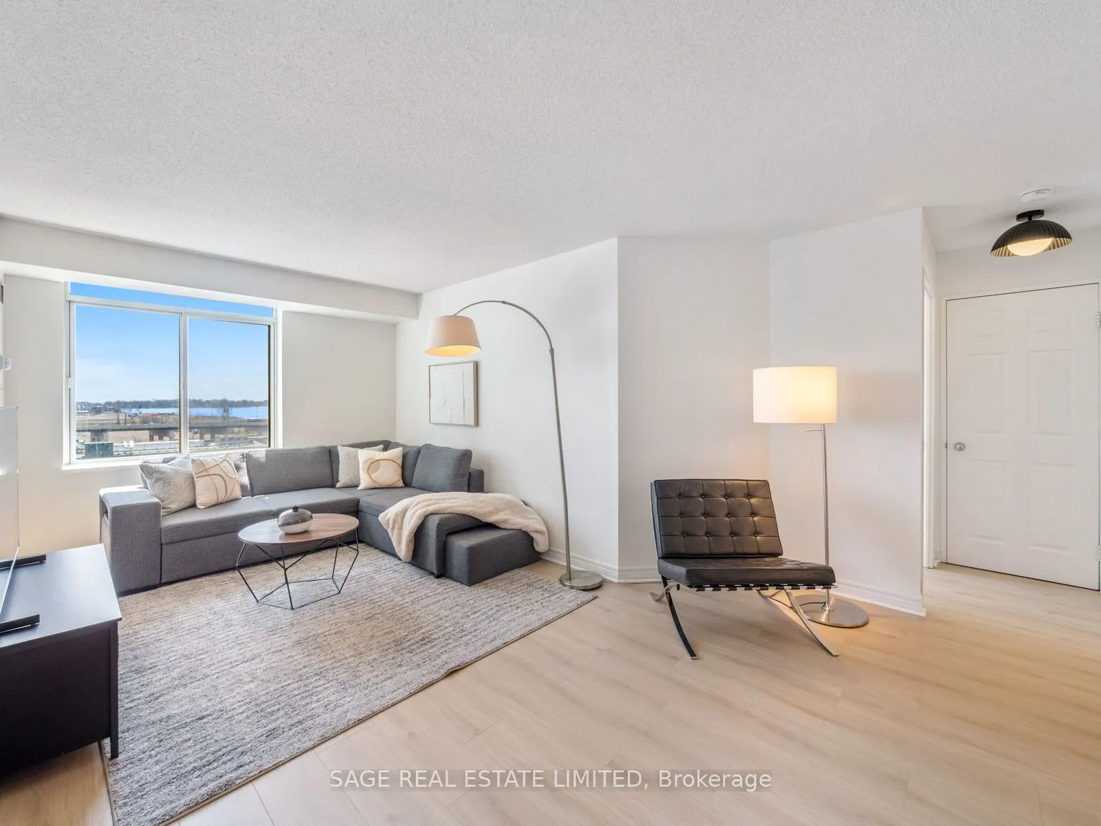 70 Mill Street, #909