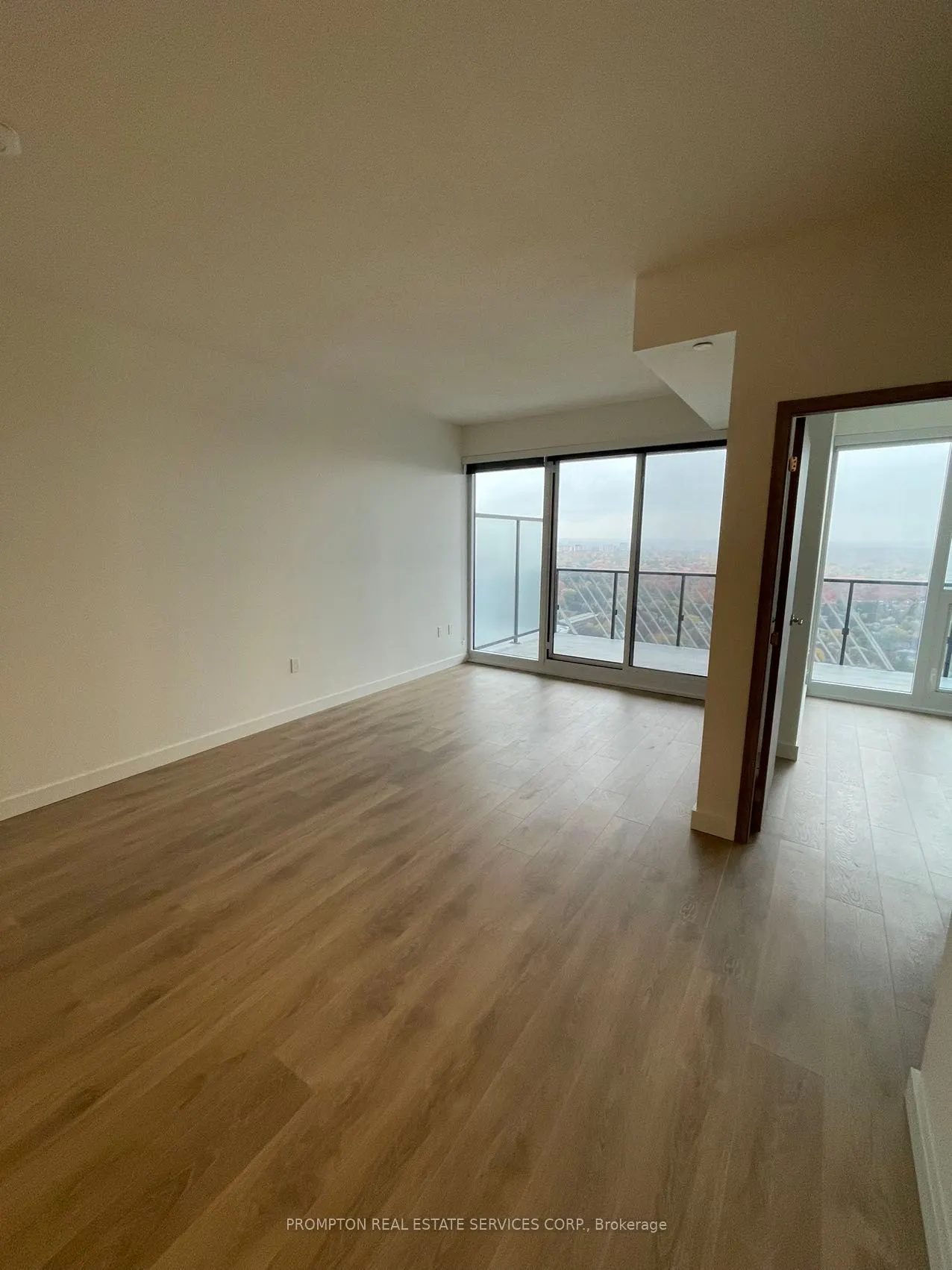 95 McMahon Drive, #3708