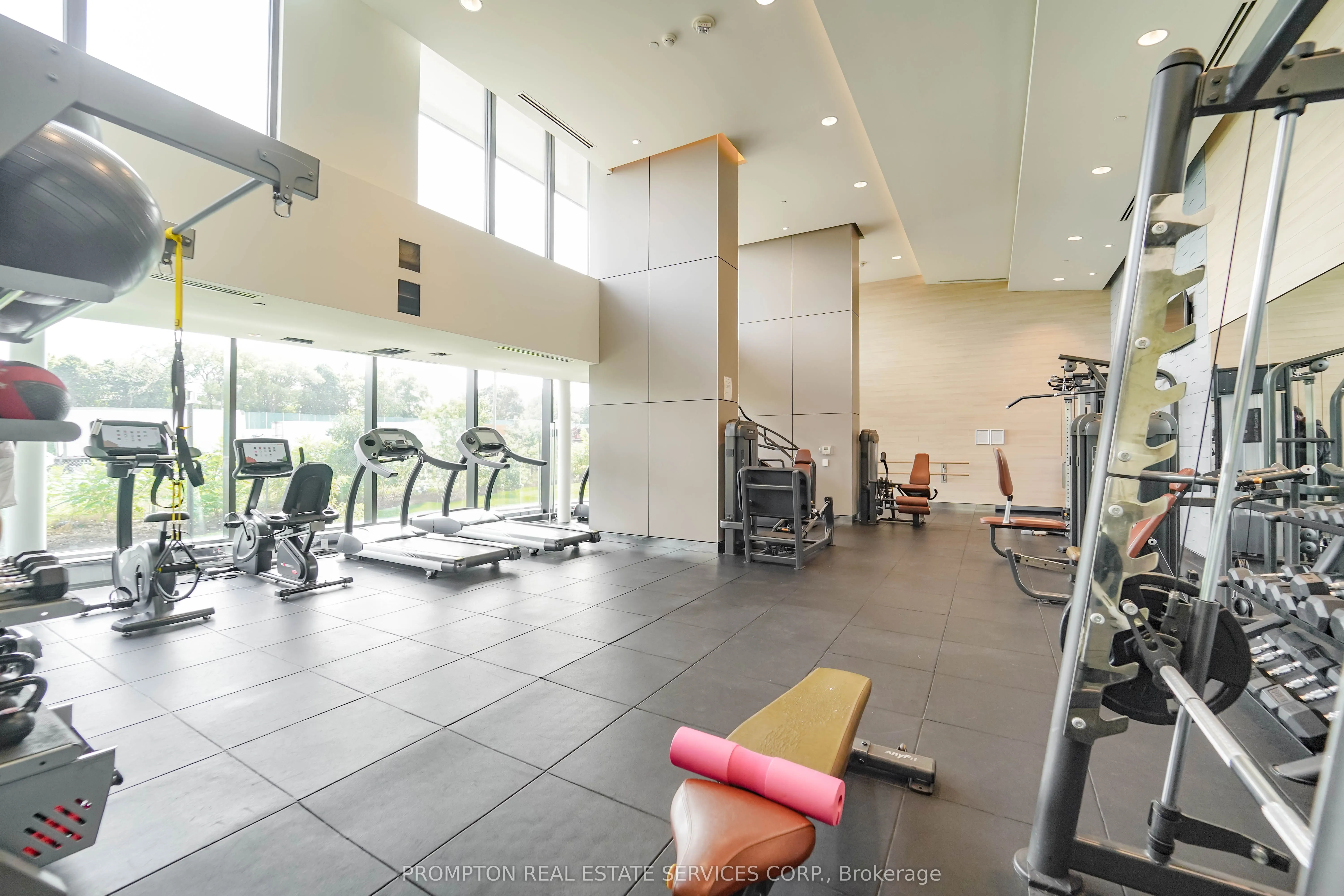 95 McMahon Drive, #3708