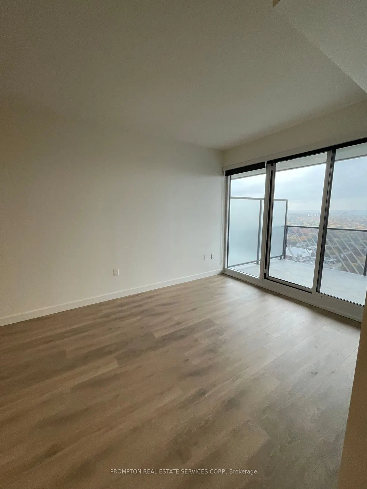 95 McMahon Drive, #3708