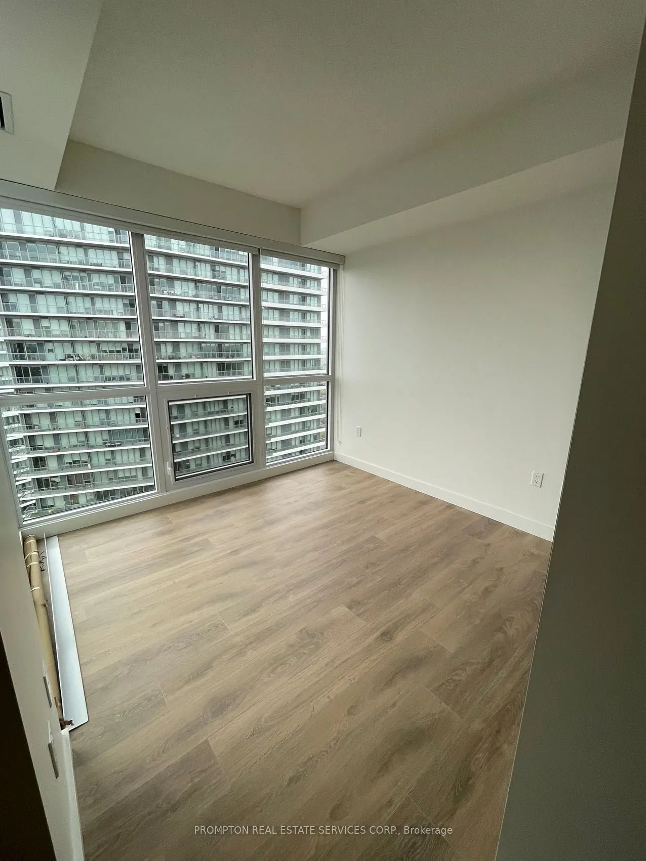 95 McMahon Drive, #3708