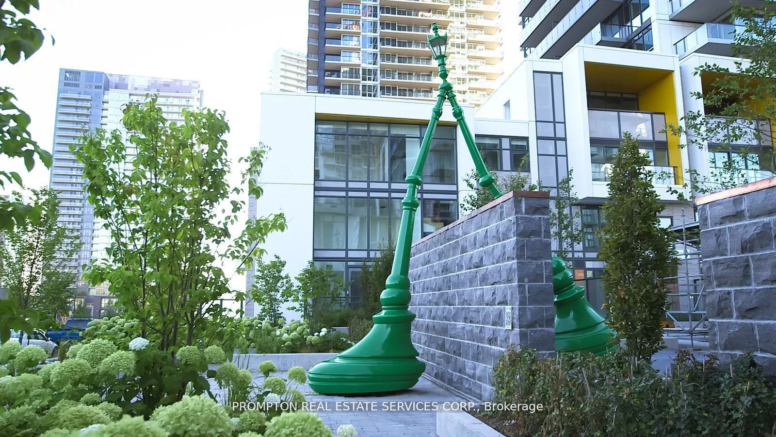 95 McMahon Drive, #3708