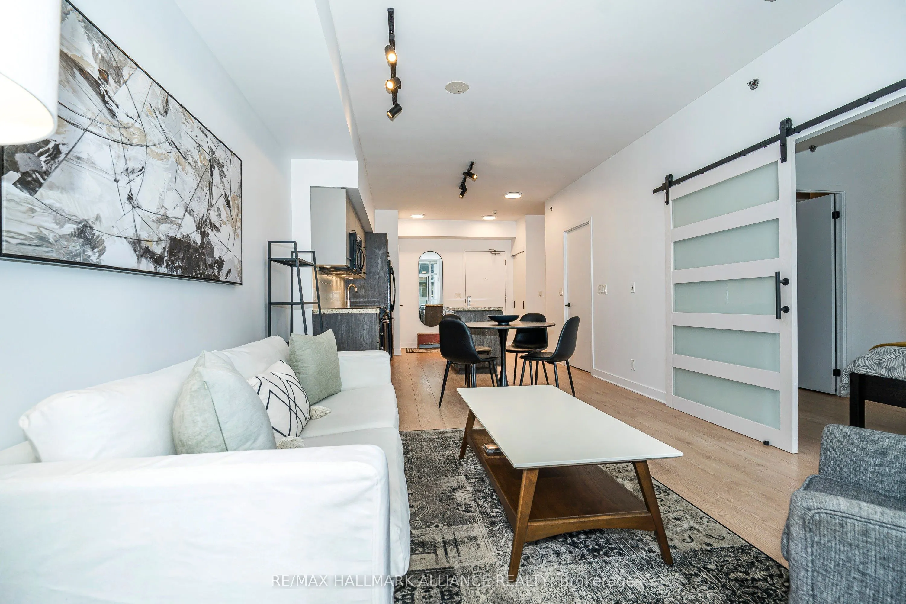 21 Nelson Street, #1015