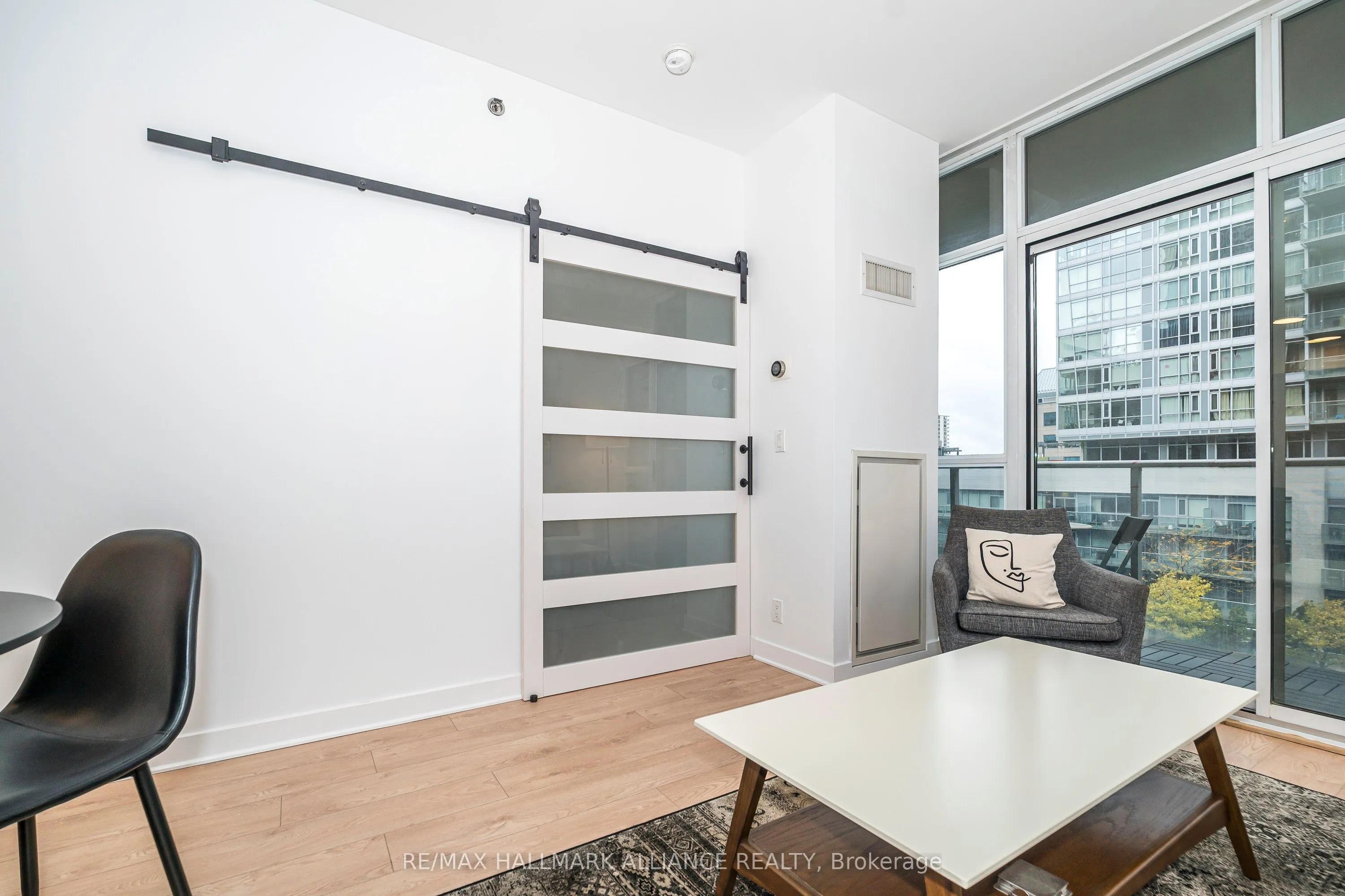 21 Nelson Street, #1015