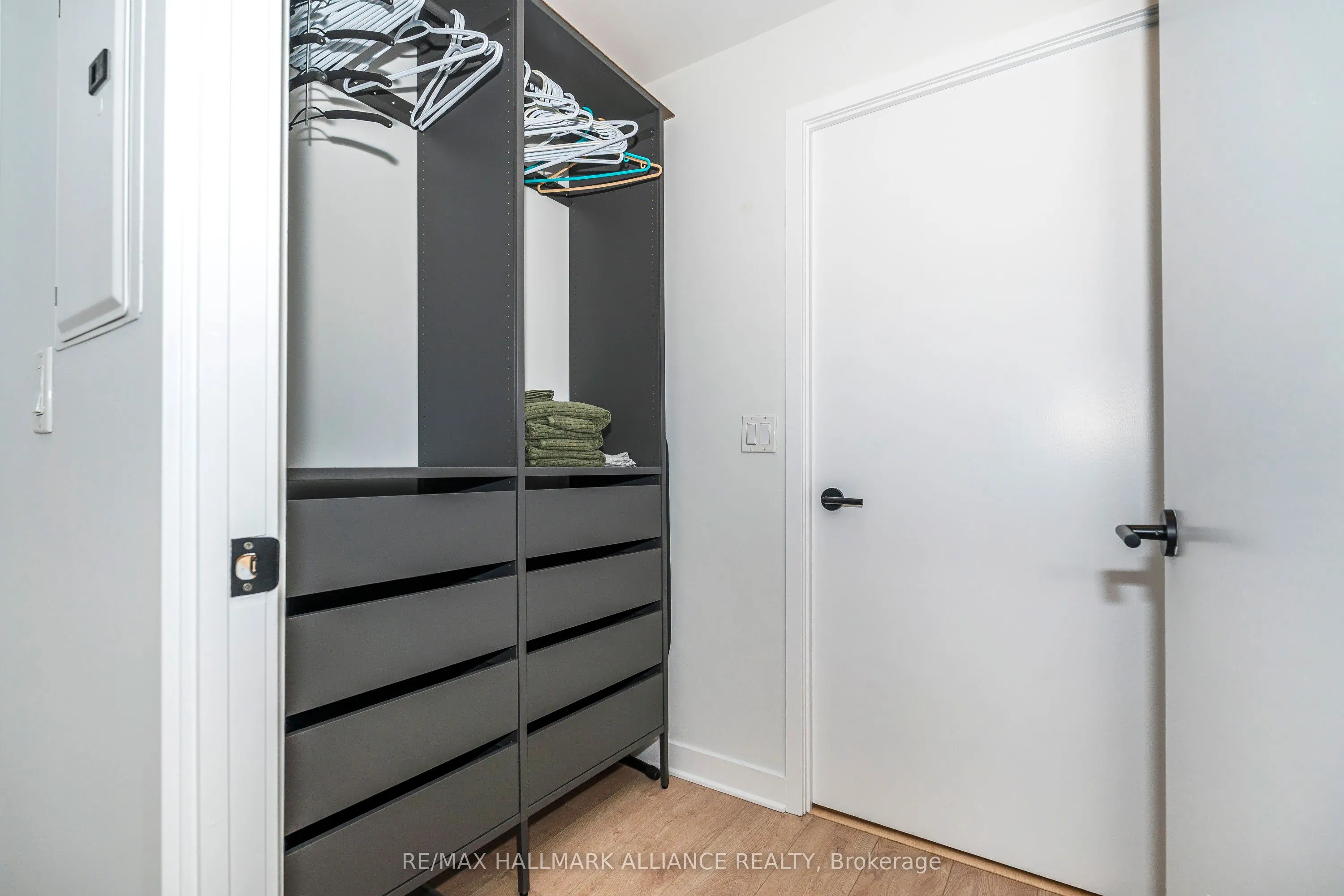 21 Nelson Street, #1015