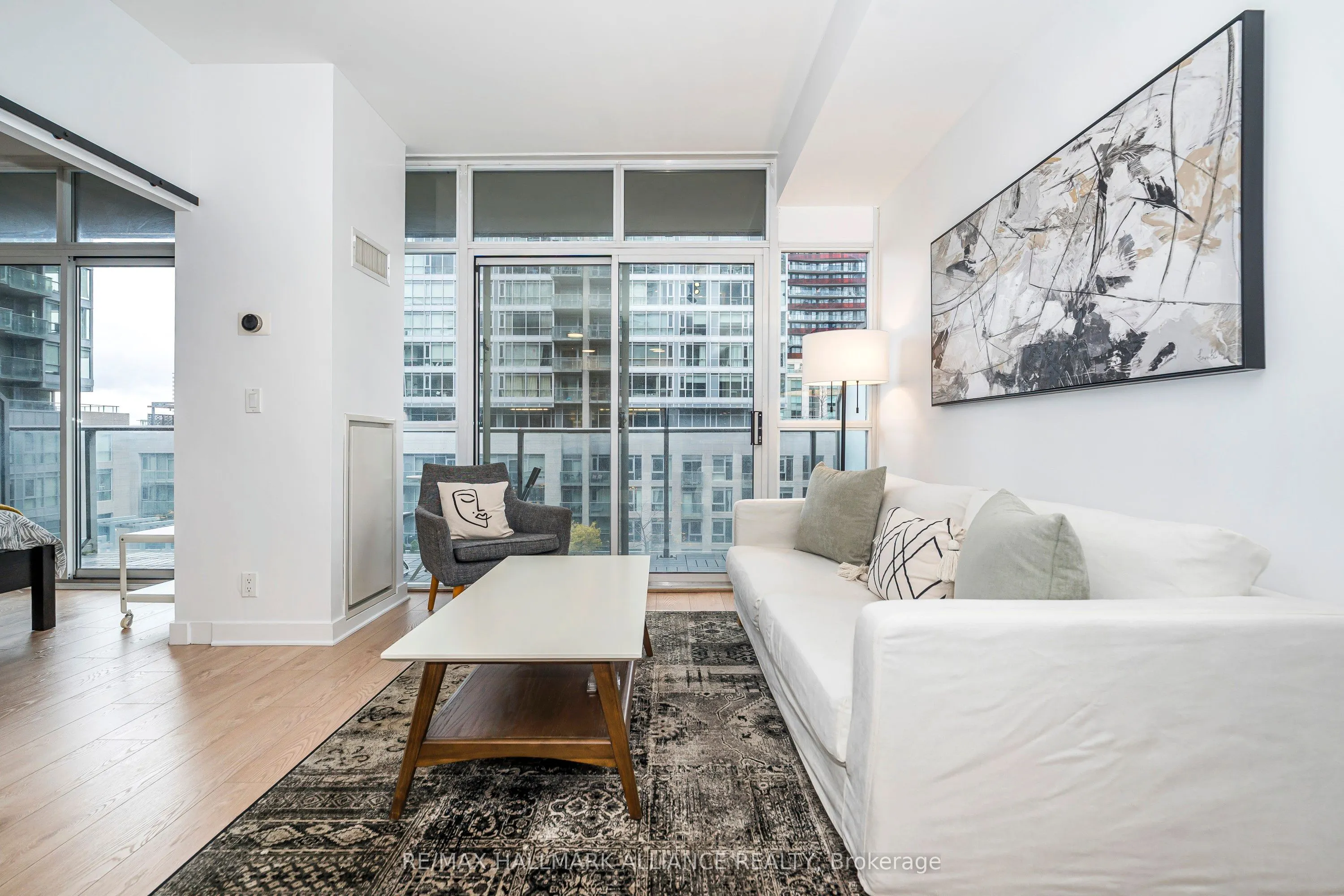 21 Nelson Street, #1015