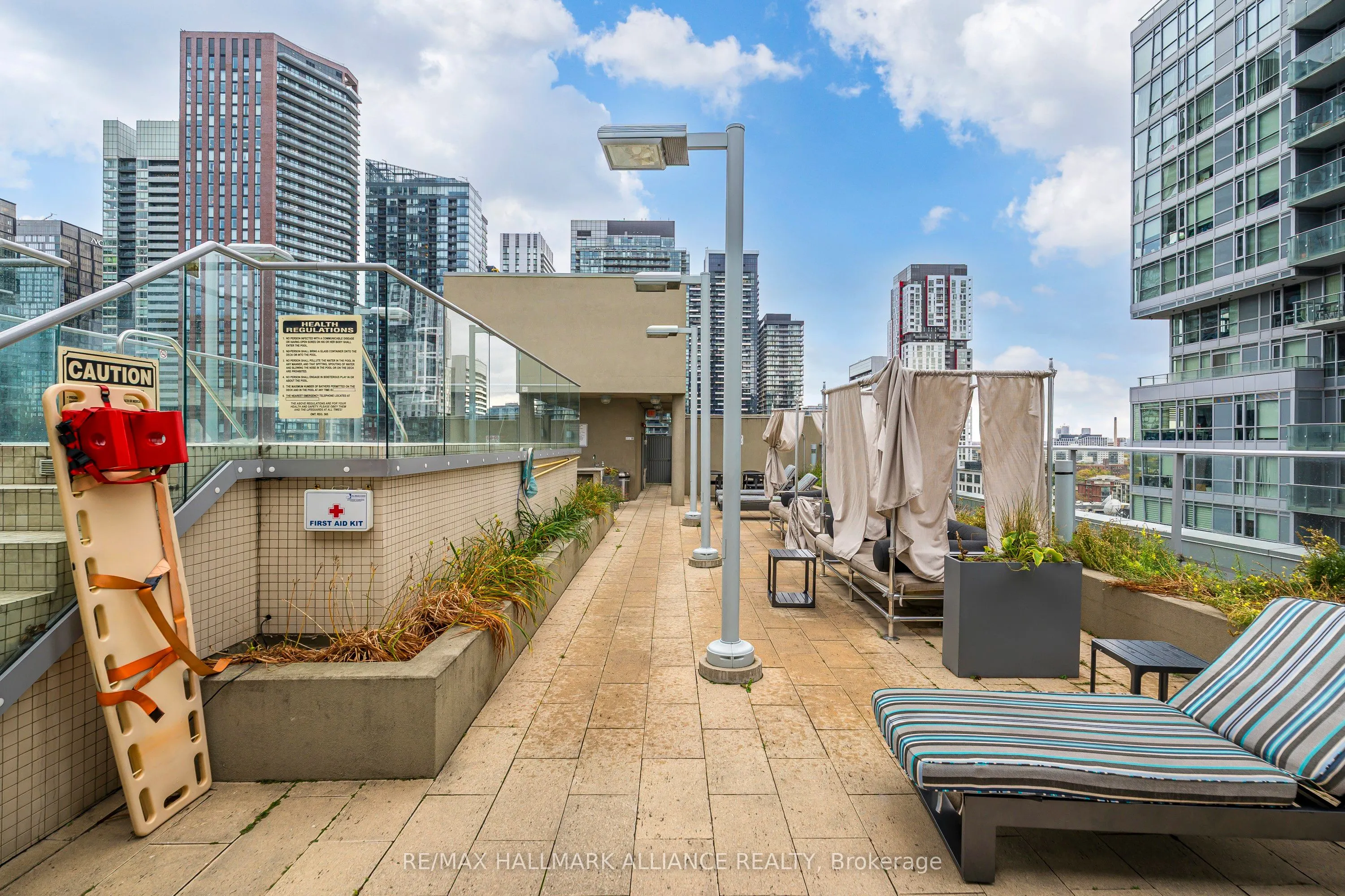 21 Nelson Street, #1015