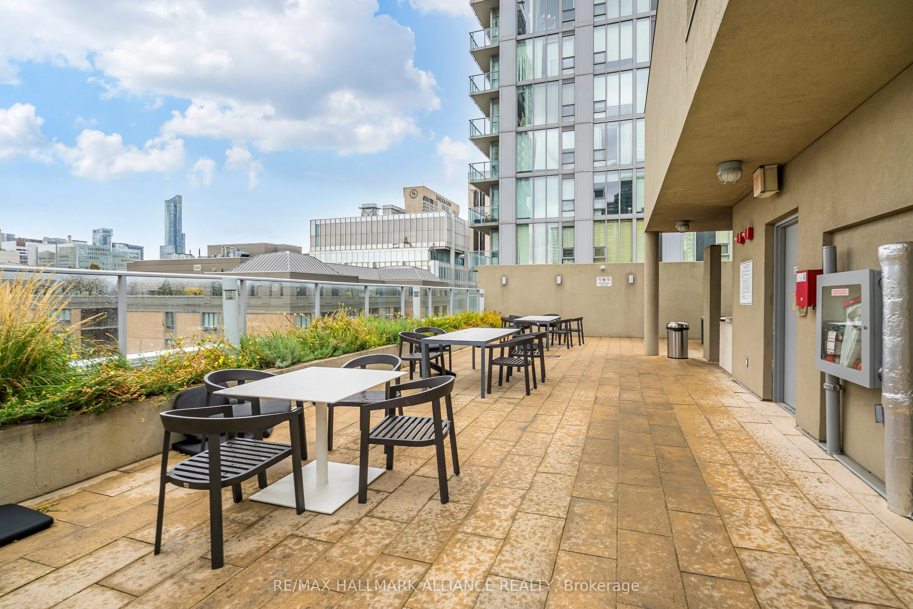 21 Nelson Street, #1015