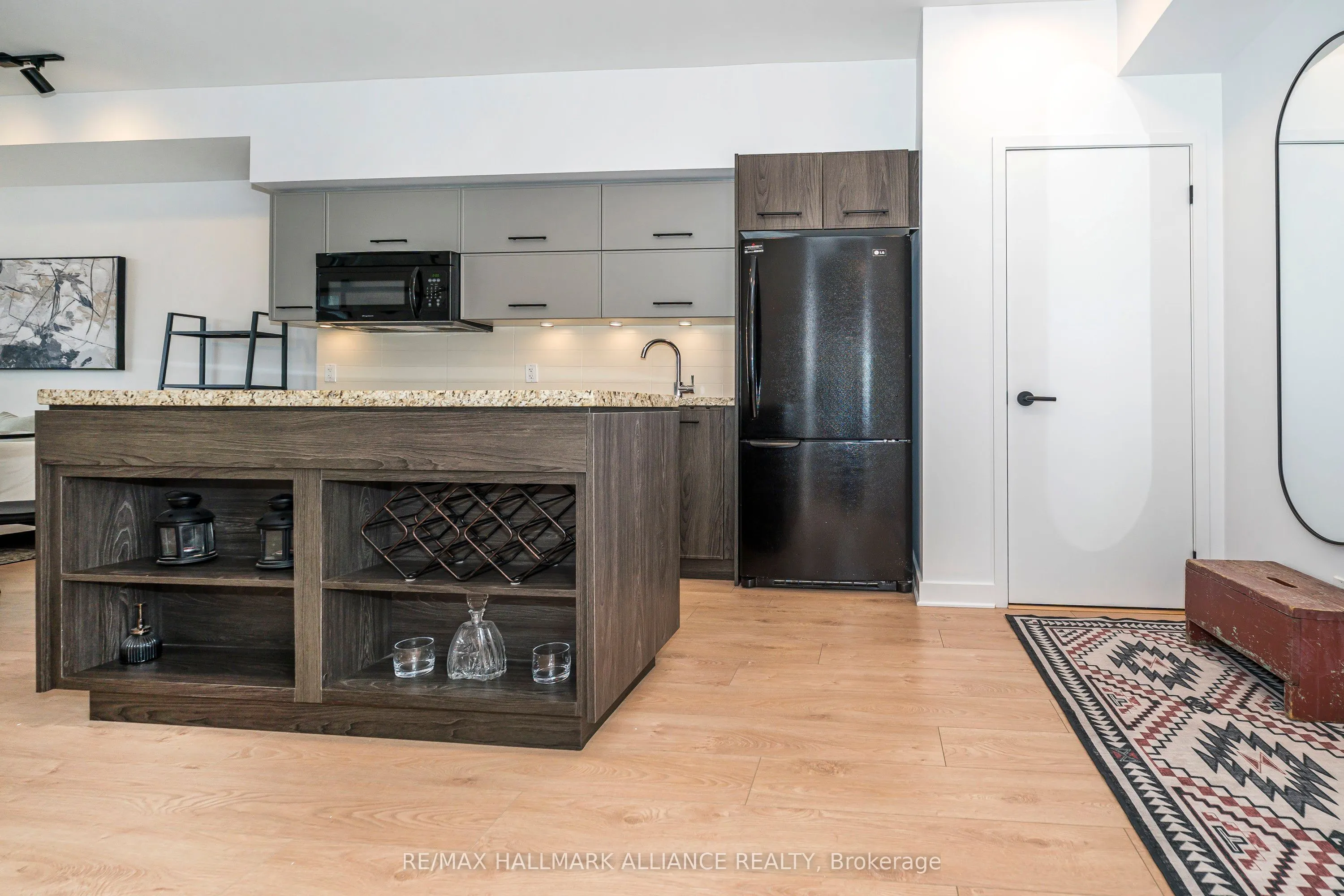 21 Nelson Street, #1015