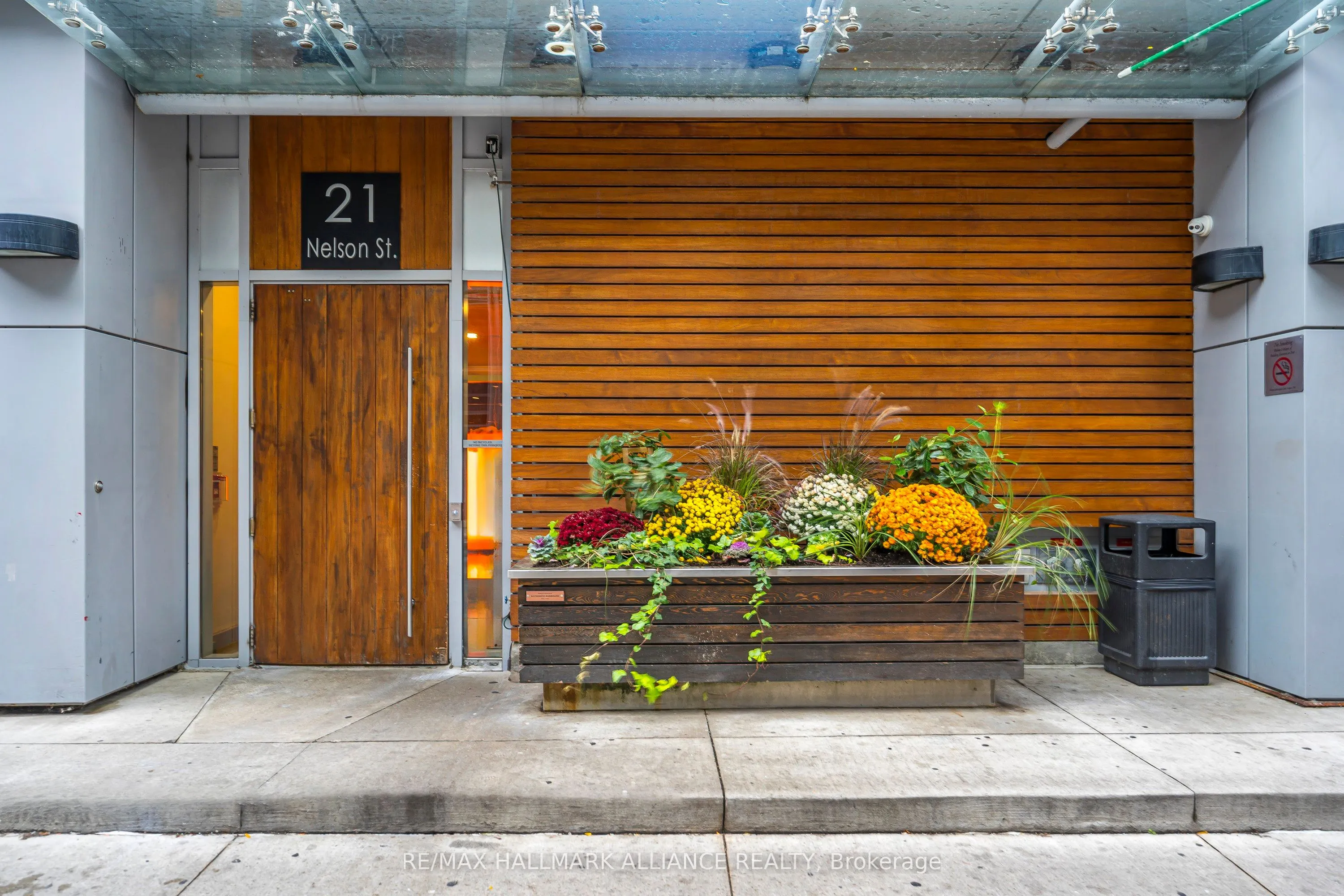 21 Nelson Street, #1015