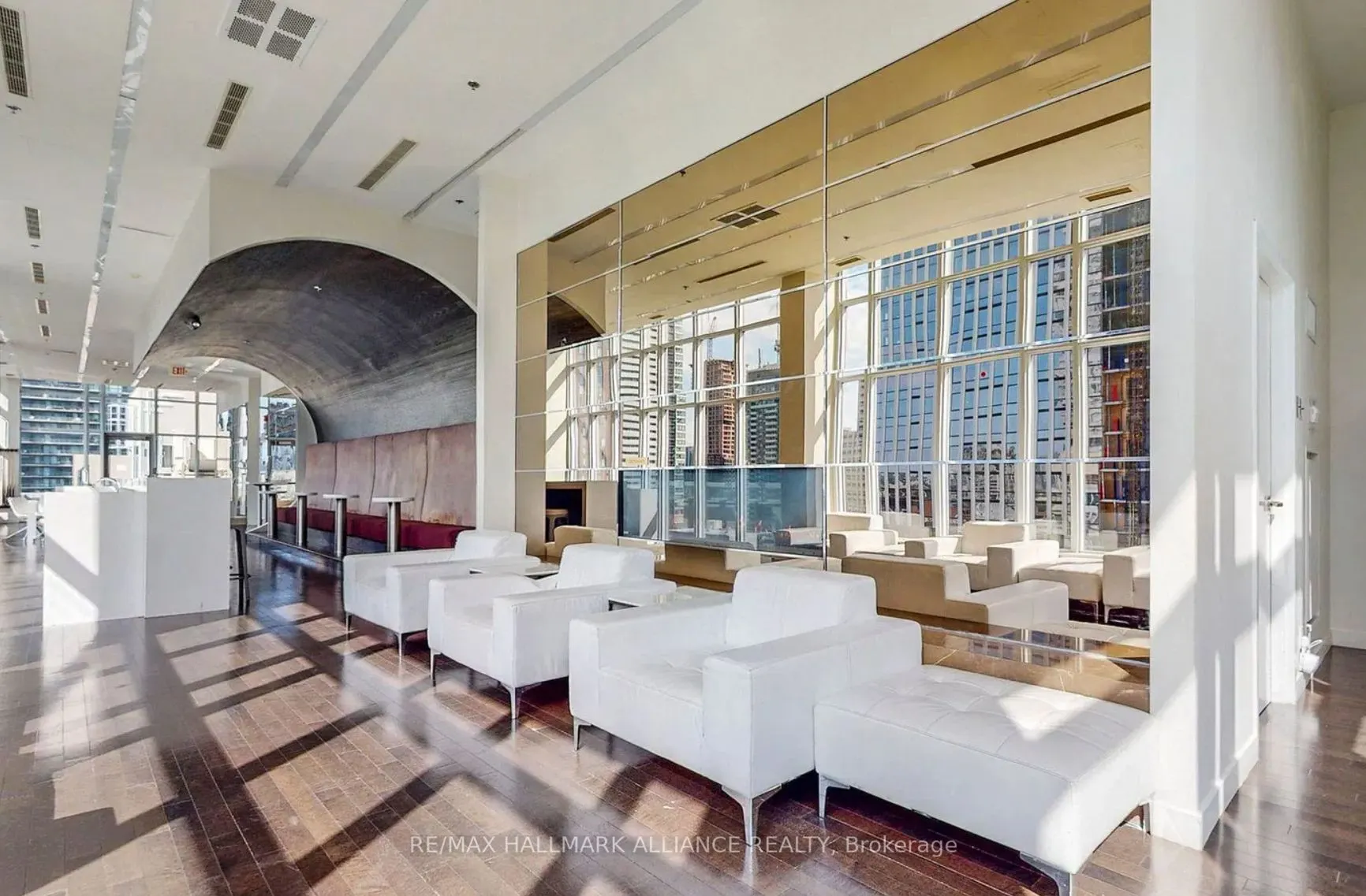 21 Nelson Street, #1015