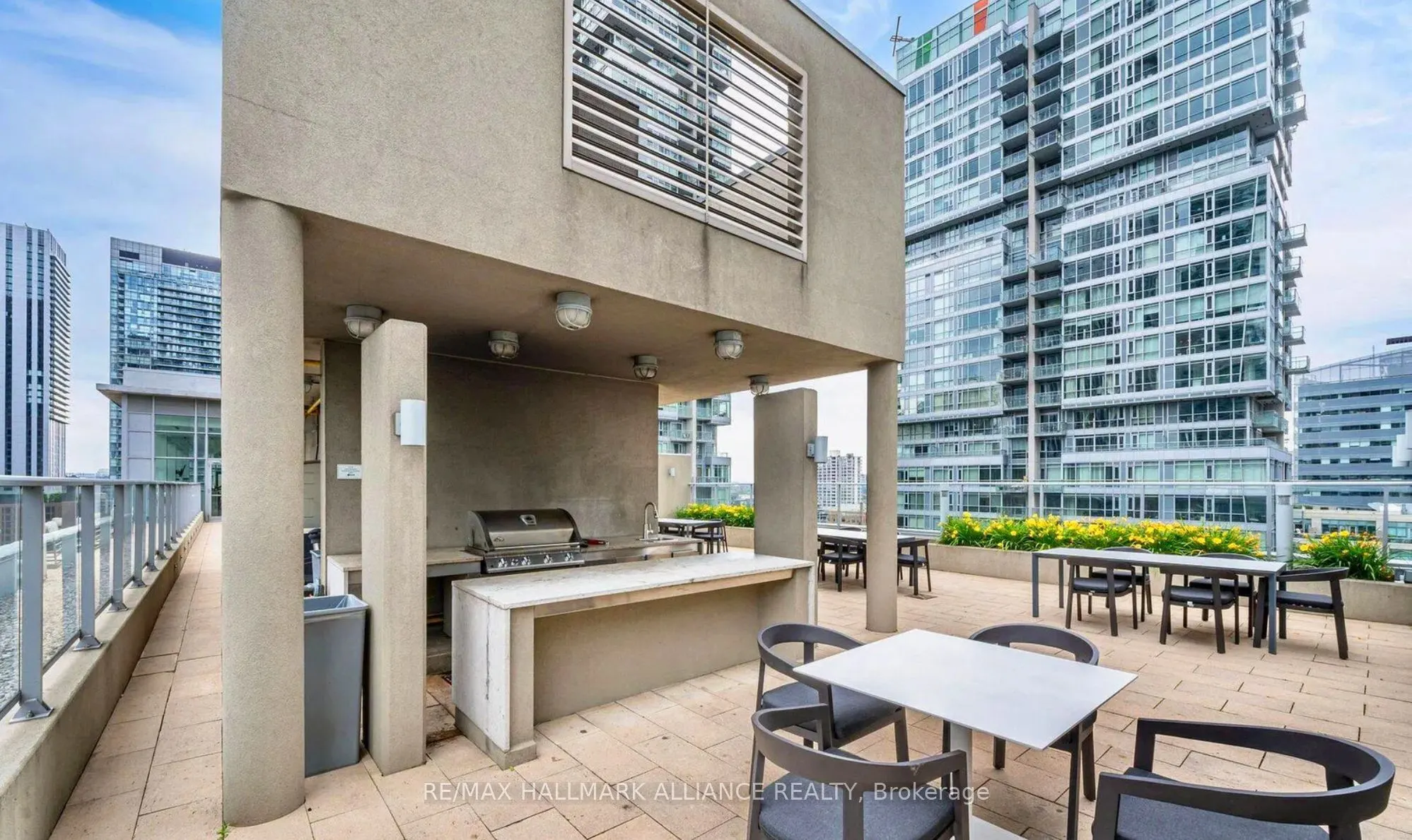 21 Nelson Street, #1015